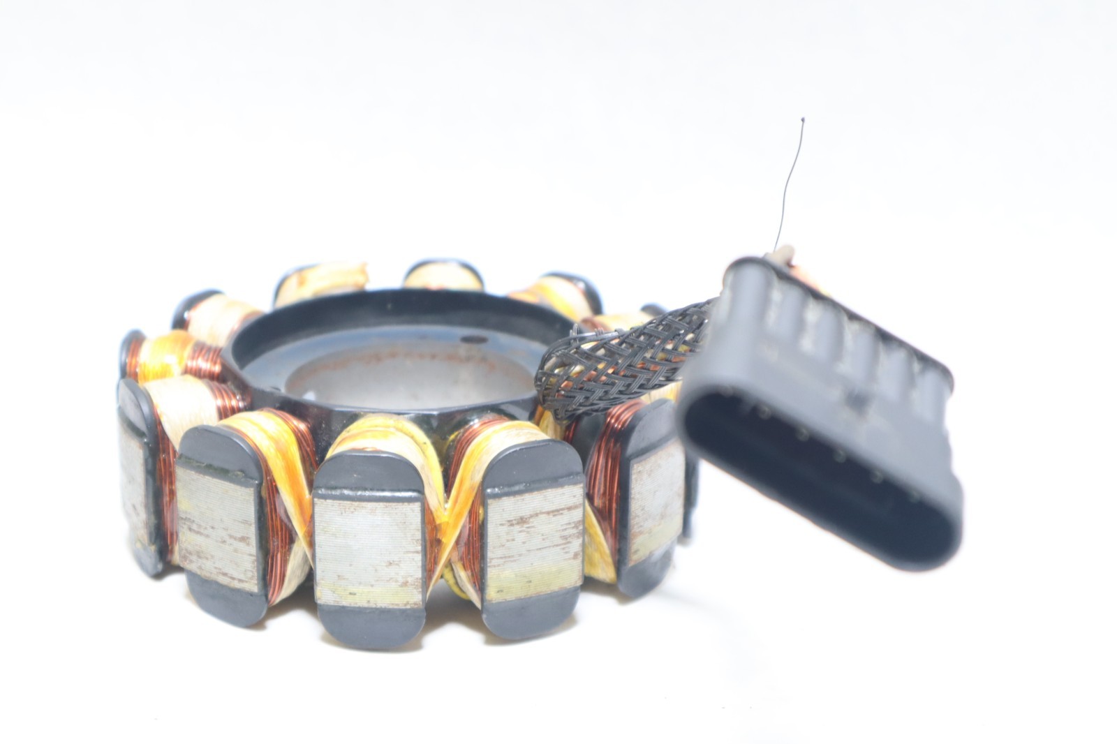 JOHNSON EVINRUDE ETEC 40 50 60 75 90 HP STATOR 586766 586949 2004 THRU 2012 - Image 6