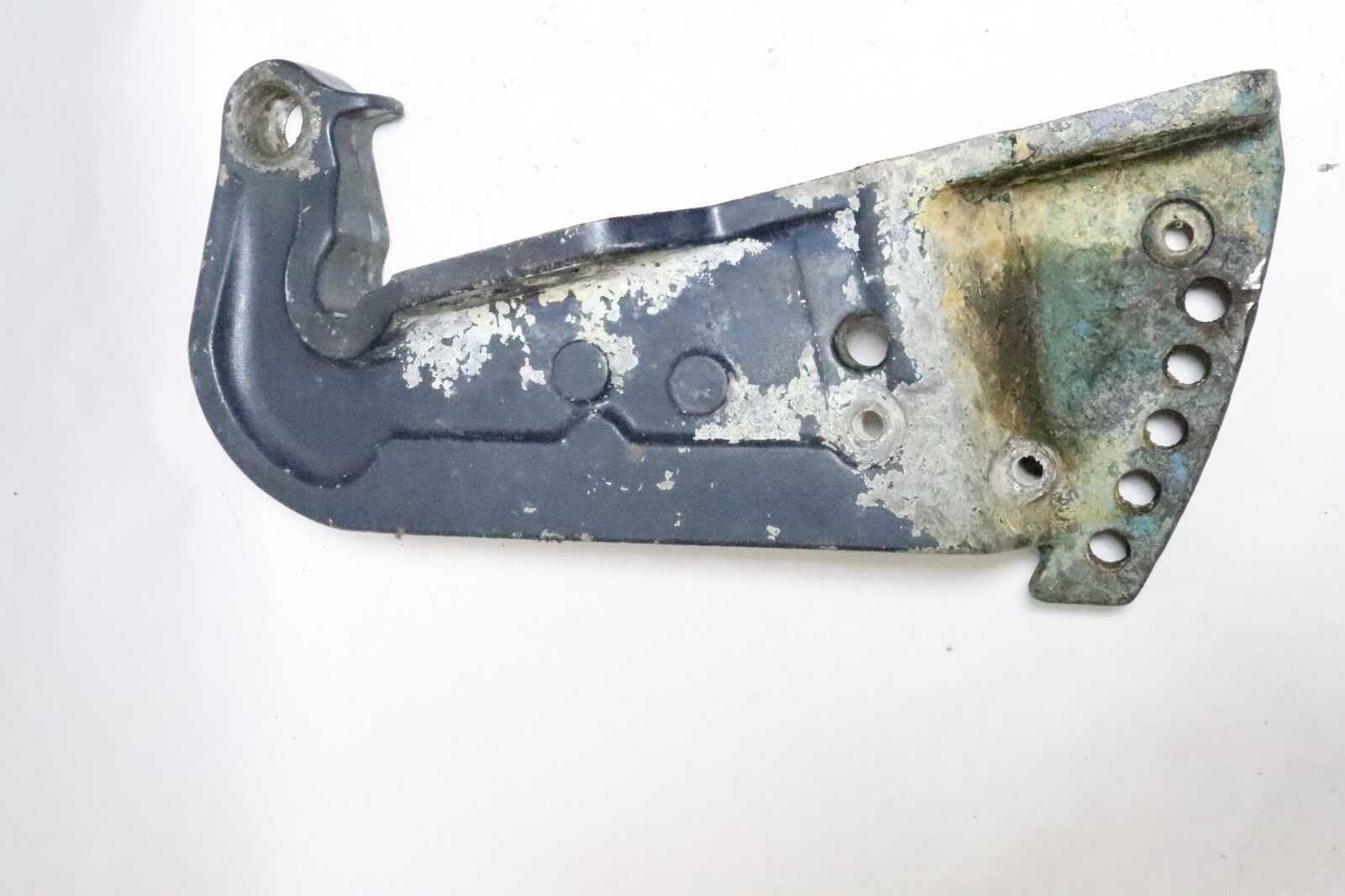 Johnson Evinrude 115-235 HP Transom Clamp Stern Bracket Port Side 325594 325595 - Image 3