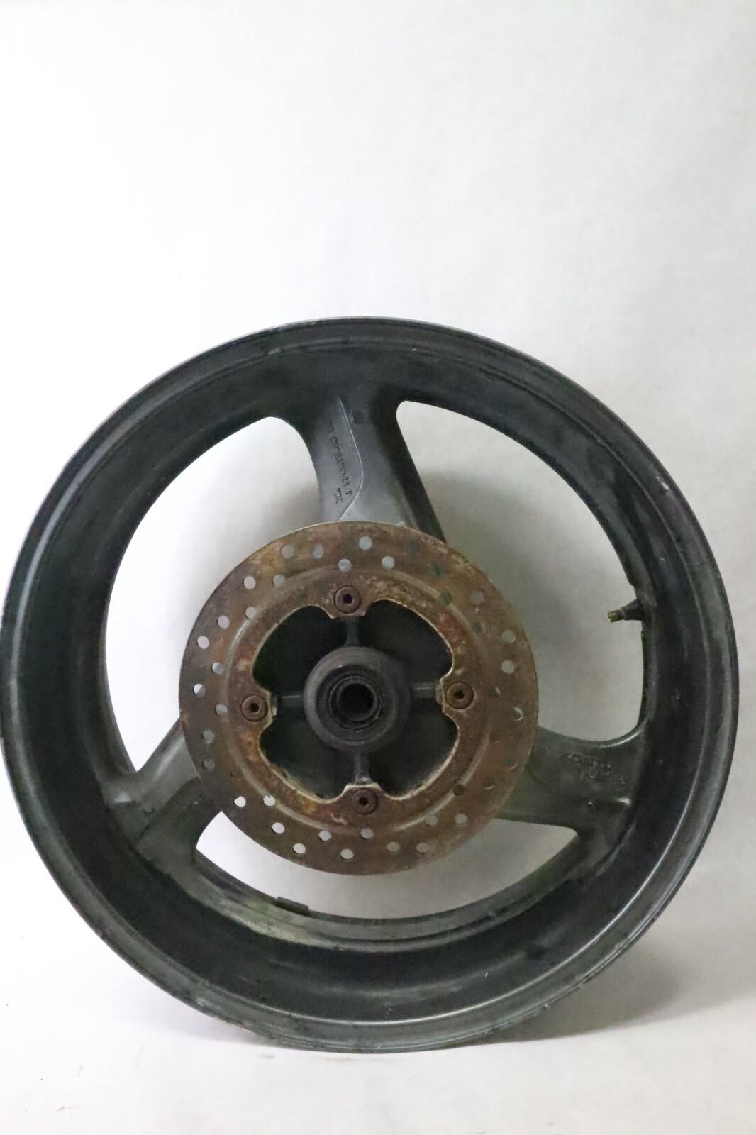 2002 02 Honda SuperHawk Vtr1000f Rear Wheel Back 42650-MBW-D01ZA - Image 4