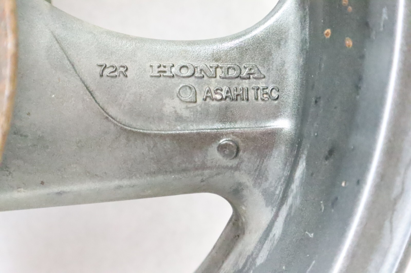 2002 02 Honda SuperHawk Vtr1000f Rear Wheel Back 42650-MBW-D01ZA - Image 7