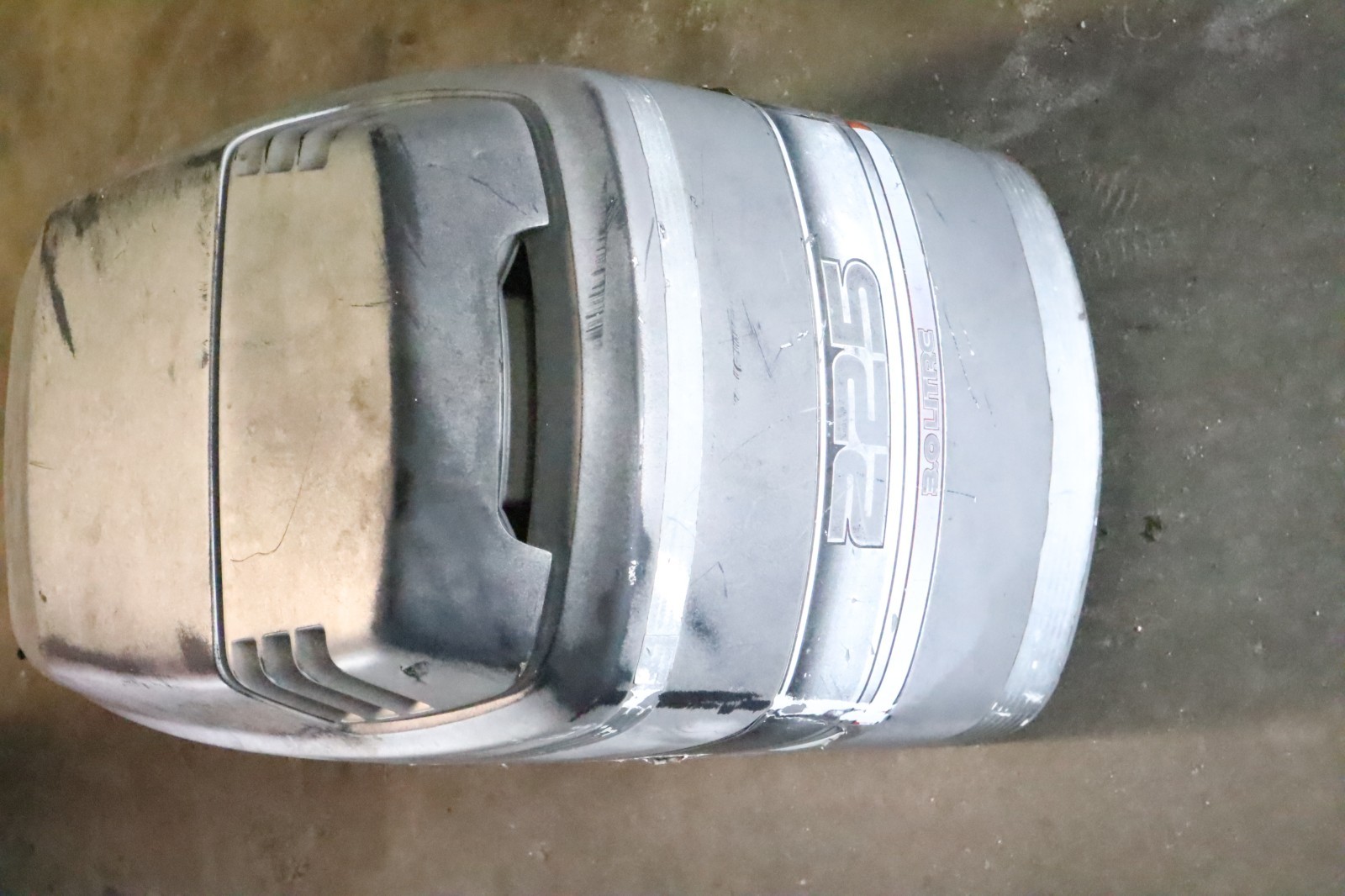 Mercury Mariner 3.0L 225hp outboard top cowling - Image 17