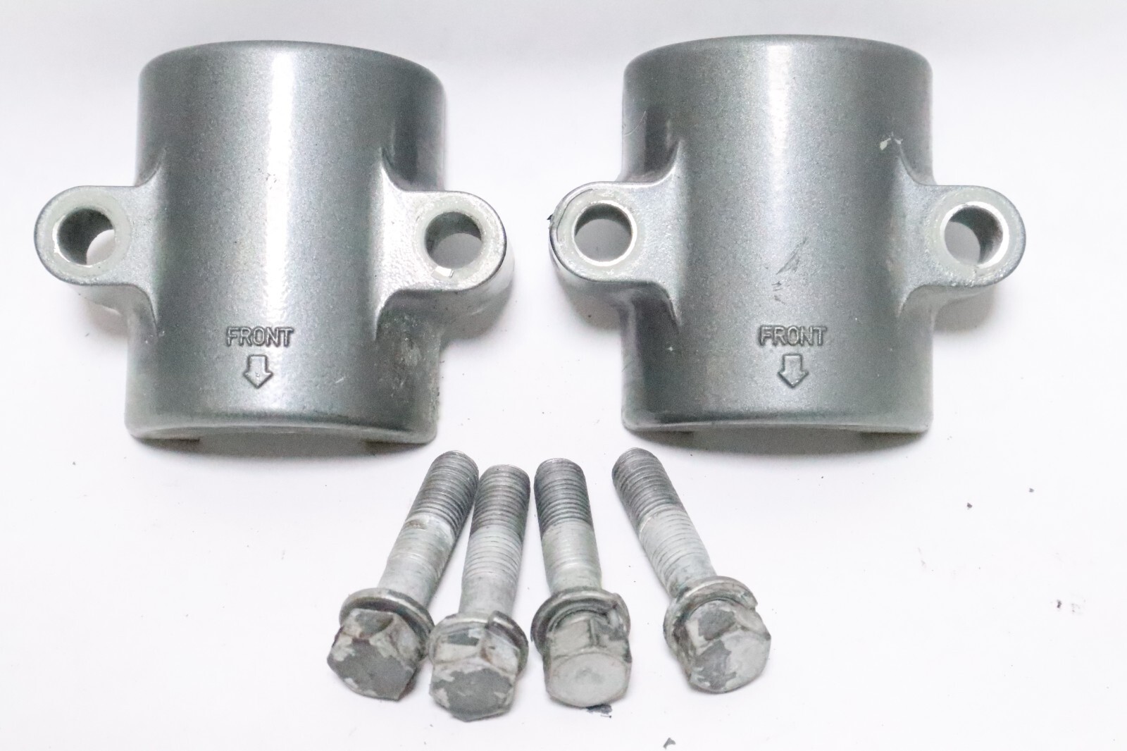 SUZUKI UPPER MOUNT COVERS #54137-87D00