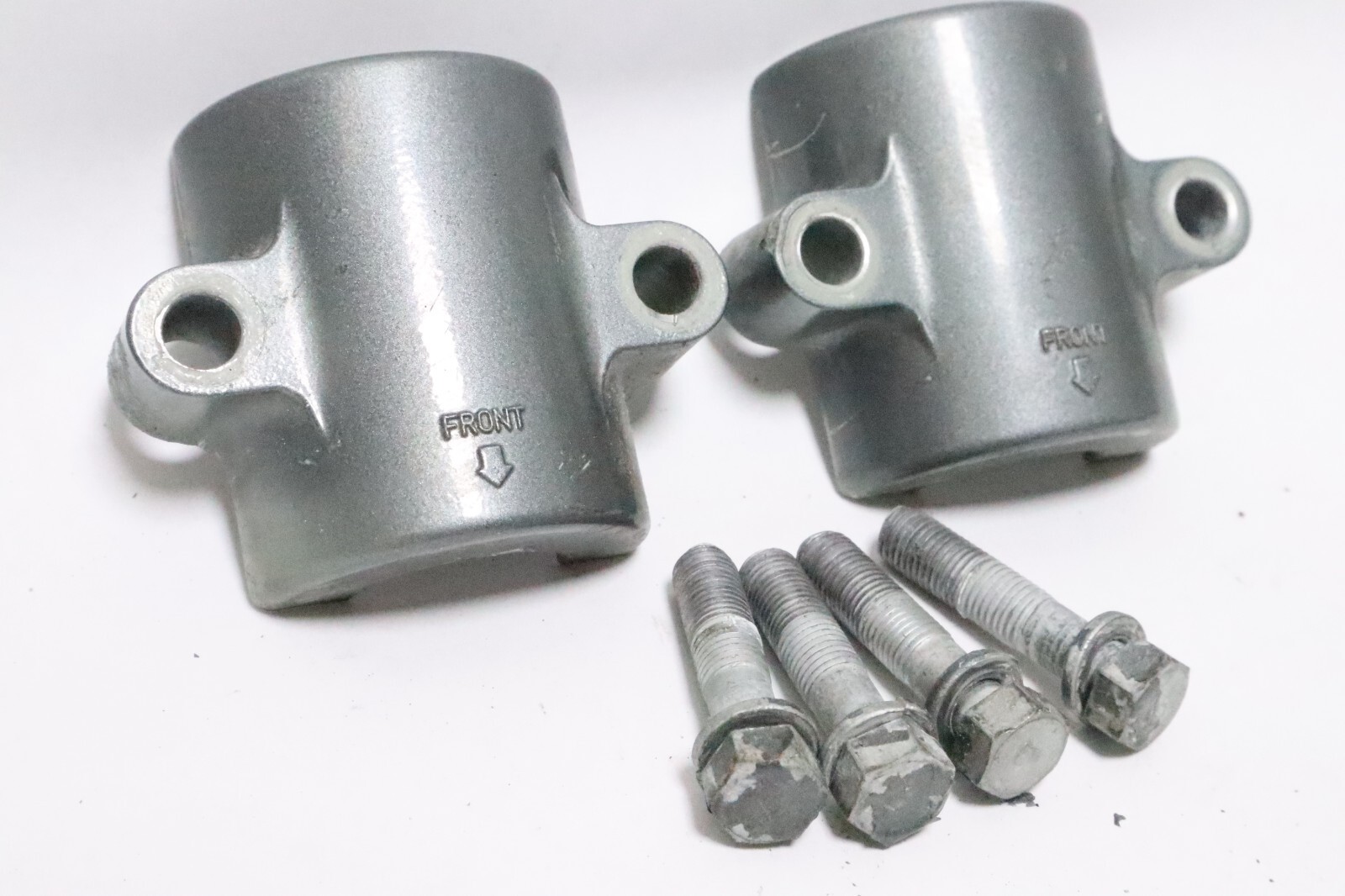 SUZUKI UPPER MOUNT COVERS #54137-87D00 - Image 3