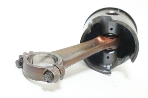 Mercury Optimax 135hp outboard port piston and rod (853340A2)  | USED - Image 5