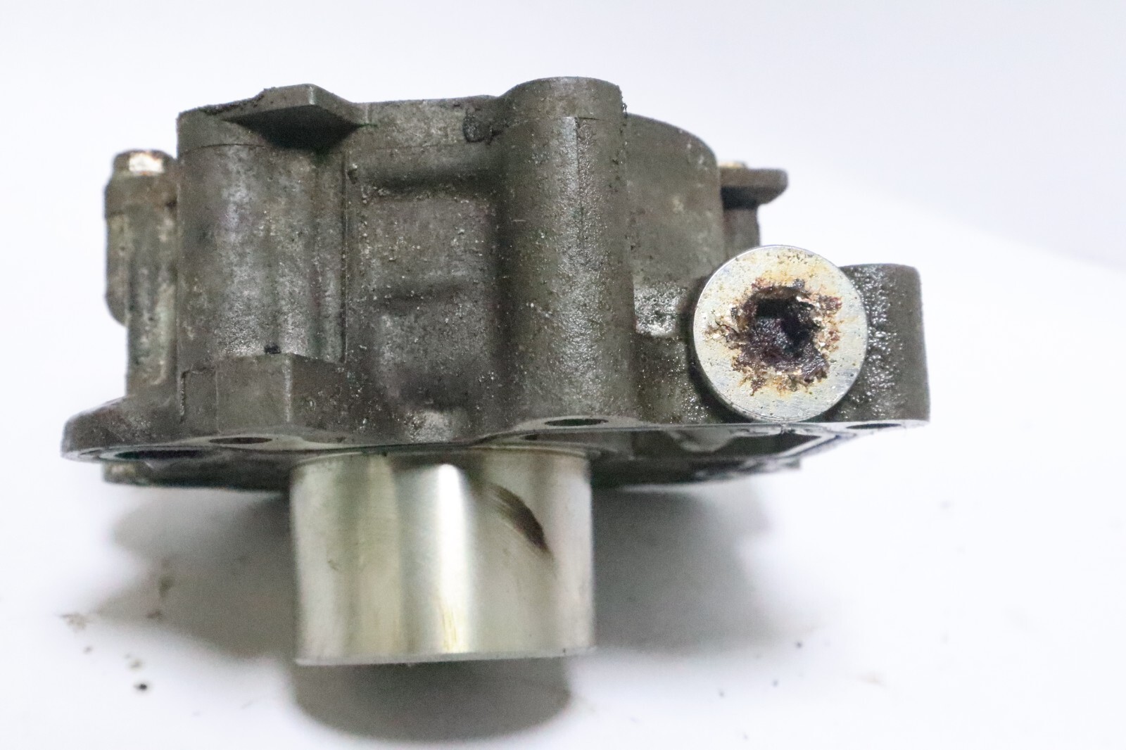 15100-ZW1-000 oil housing honda outboard 90hp 75hp
