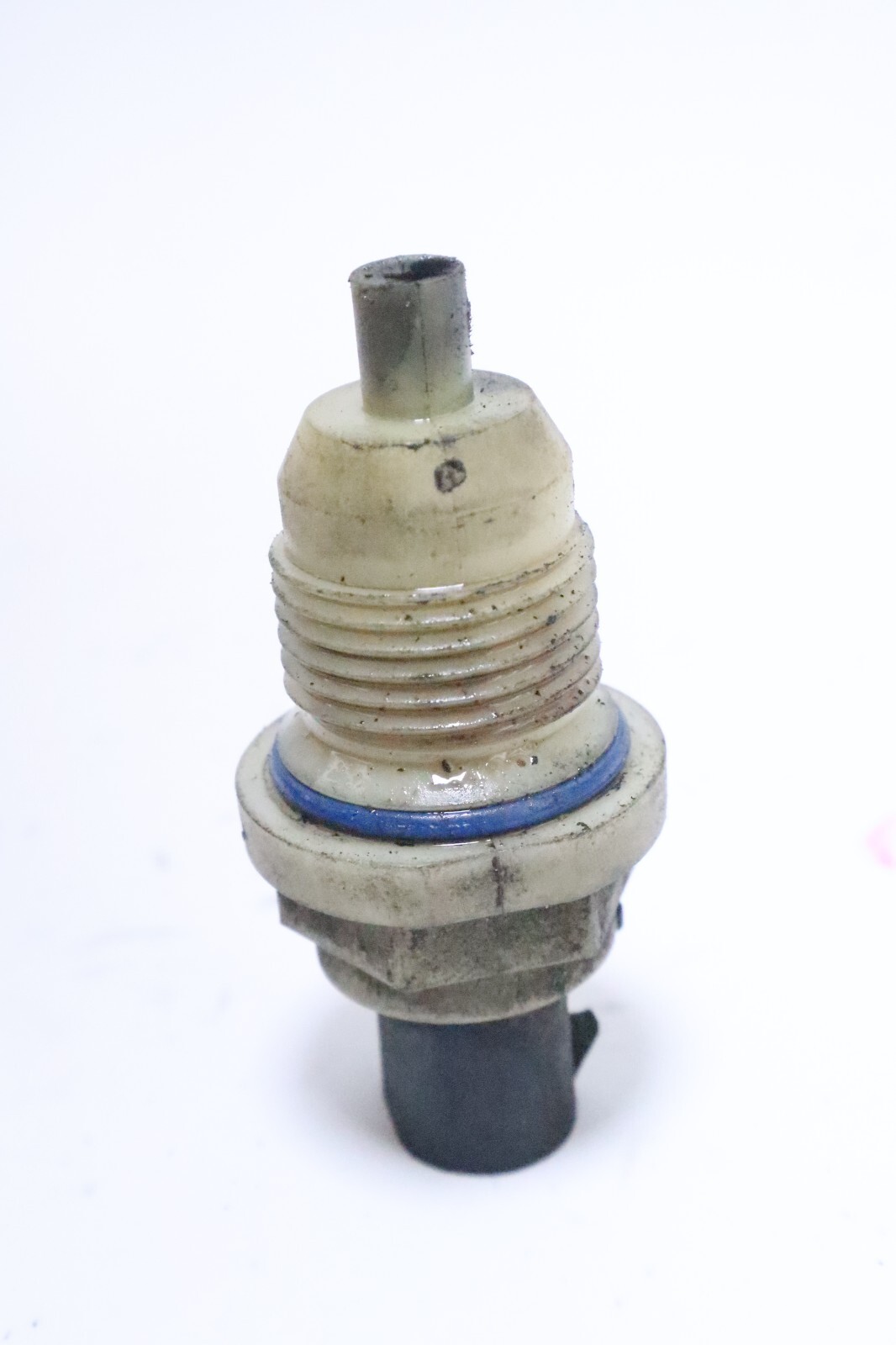 Transmission Input Output Speed Sensor 04800879 A518 A618 46RH 46RE 47RE 48RE US - Image 2