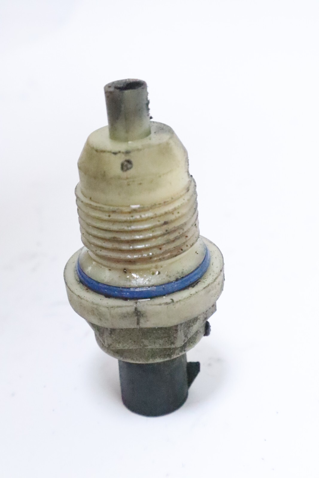 Transmission Input Output Speed Sensor 04800879 A518 A618 46RH 46RE 47RE 48RE US - Image 6