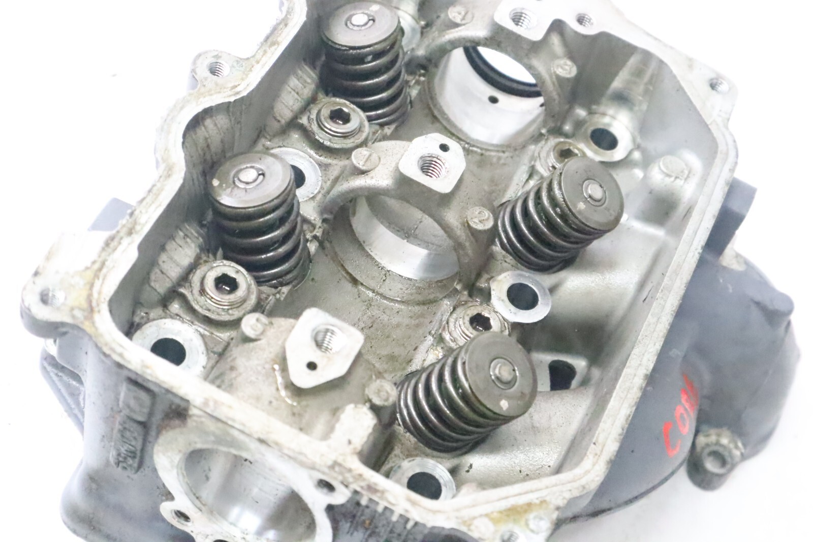 2004-2006 YAMAHA f 25 hp OEM CYLINDER HEAD ASSY #65W-11111-20-1S core - Image 19