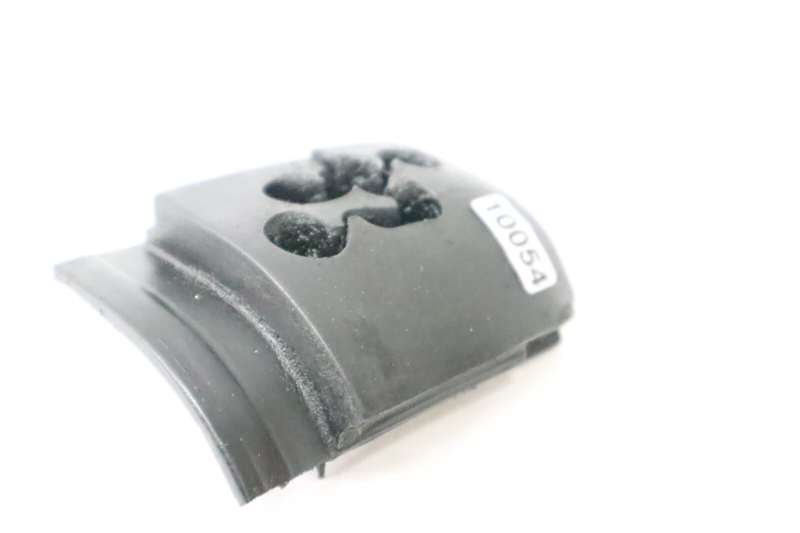 8225562 Mercury Outboard grommet - Image 4