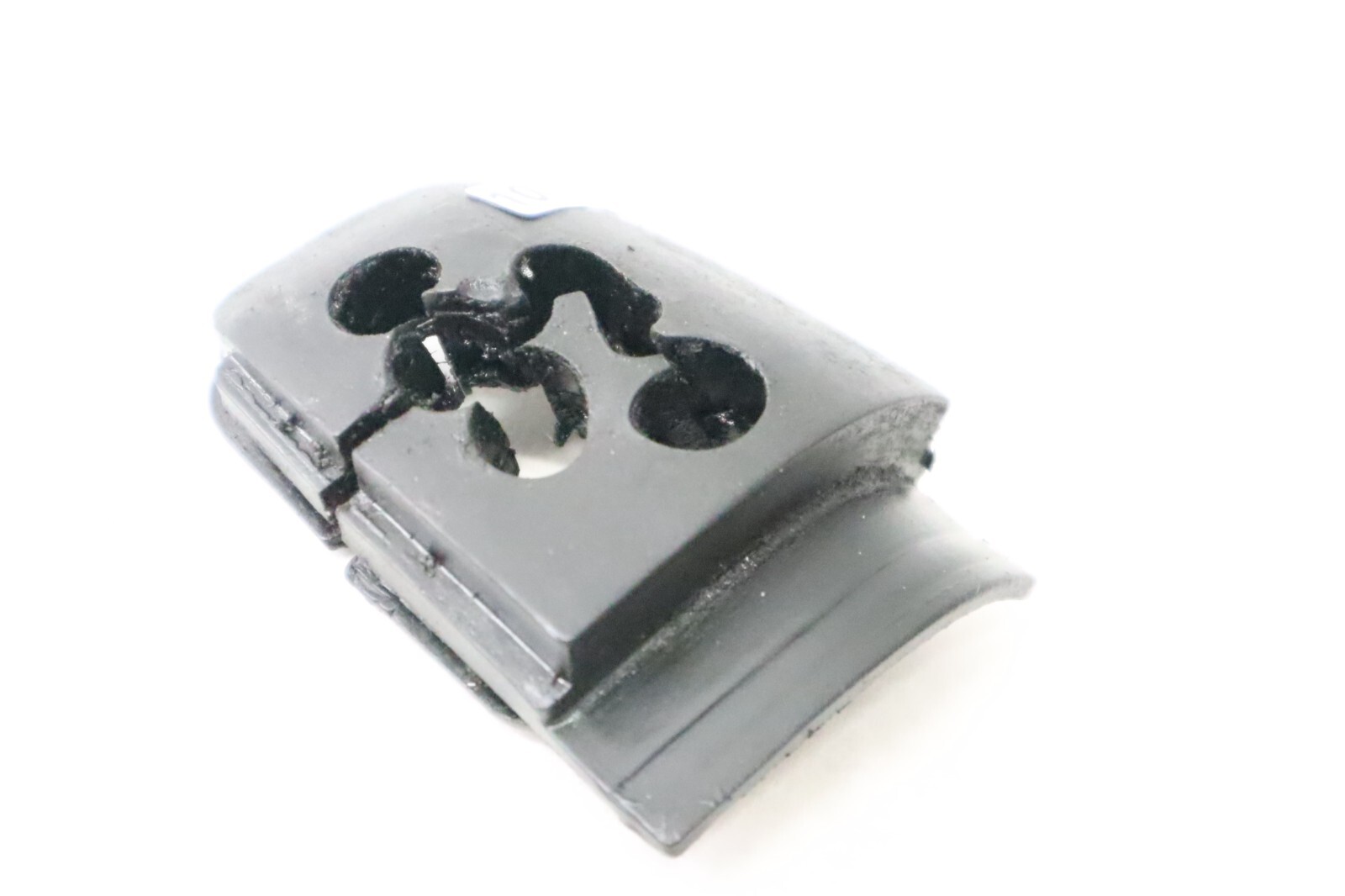 8225562 Mercury Outboard grommet - Image 5