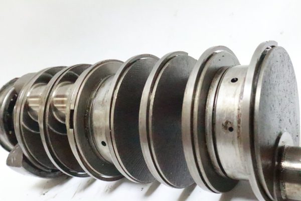 Johnson Evinrude Outboard 150hp Crankshaft 0438930 FRESHWATER!  USED - Image 9