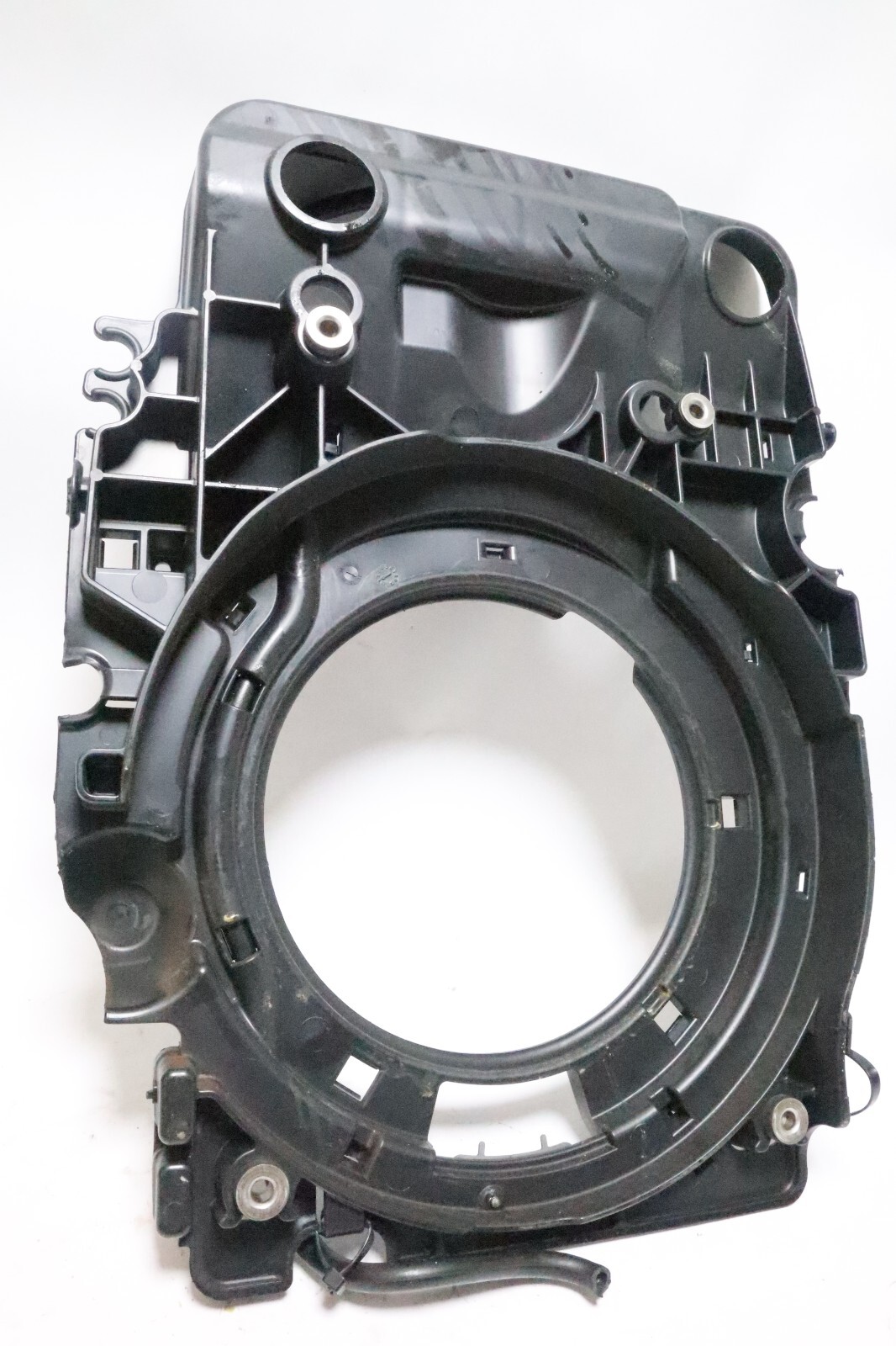 Evinrude/Johnson Outboard Base Flywheel Cover 0351751 115hp - 175hp 2009 - Image 25