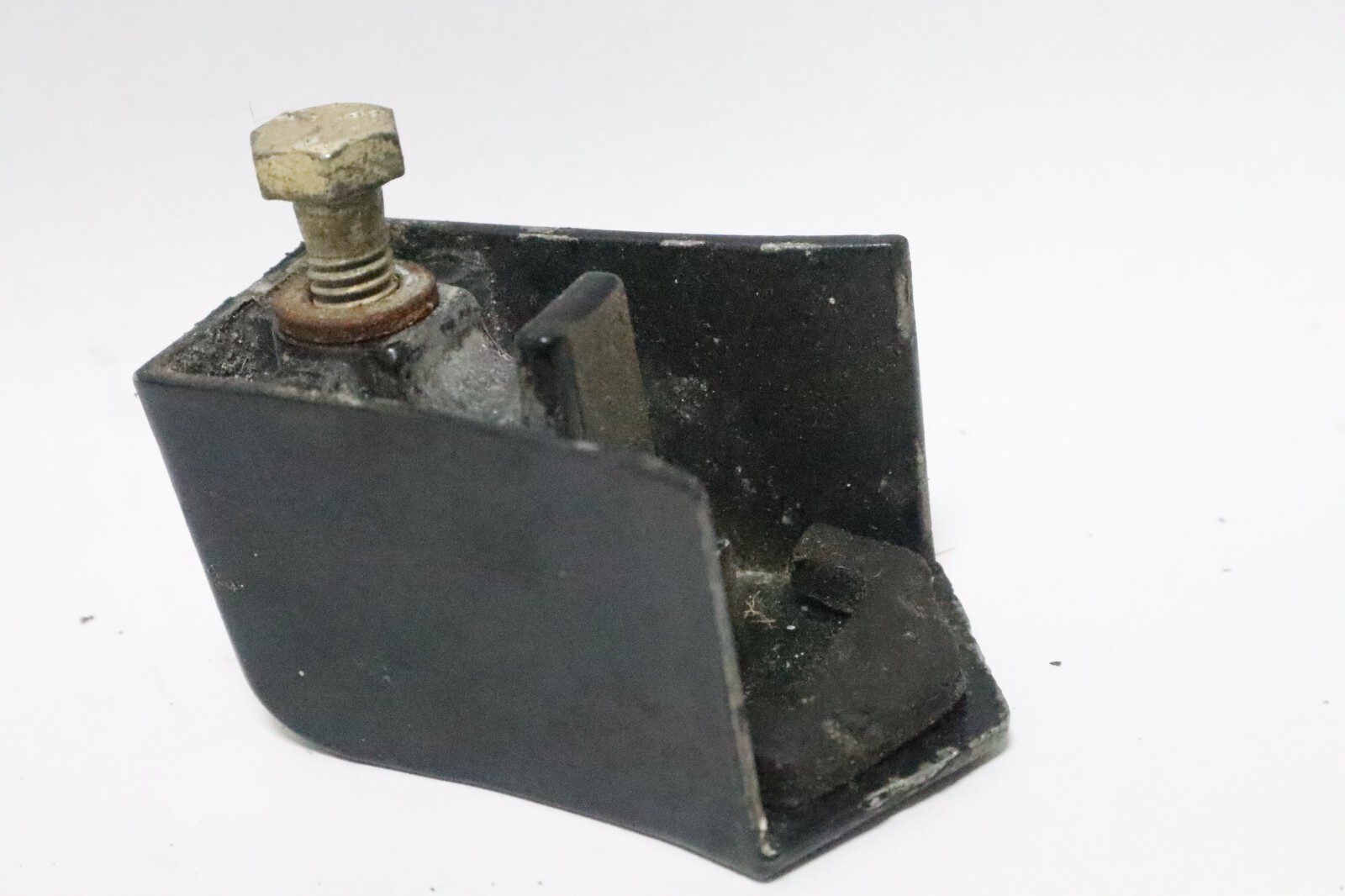 93122A1 Mercury Mariner 80 Hp THUNDERBOLT Top Cowl Hood Retainer Hook 92748 - Image 7