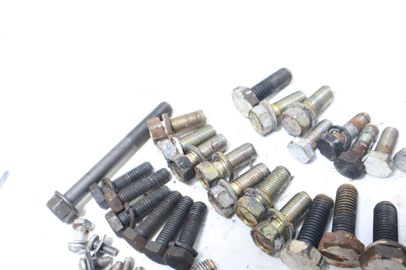 Phasor Marine generator Kubota D1105 mixed bolts hardware - Image 5