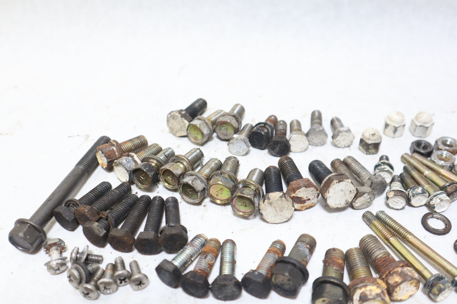 Phasor Marine generator Kubota D1105 mixed bolts hardware - Image 10