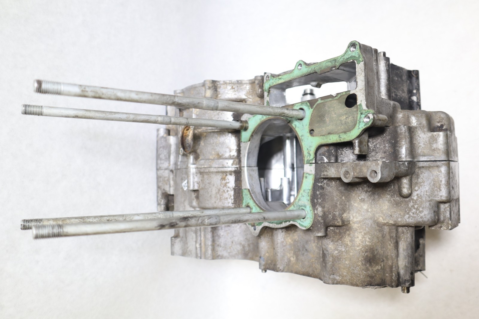 2001-2004 Honda TRX 500 FA Rubicon Crankcases Cases 11100-HN2-000 - Image 9