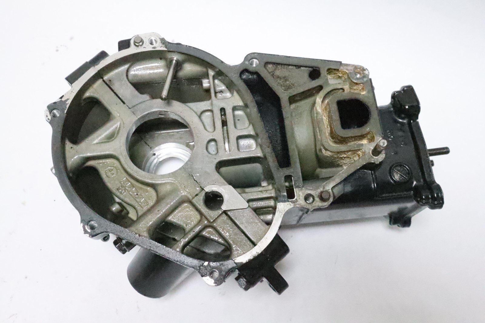 Mercury 2 hp 3.5 hp four stroke cylinder block 898103T42 - Image 16