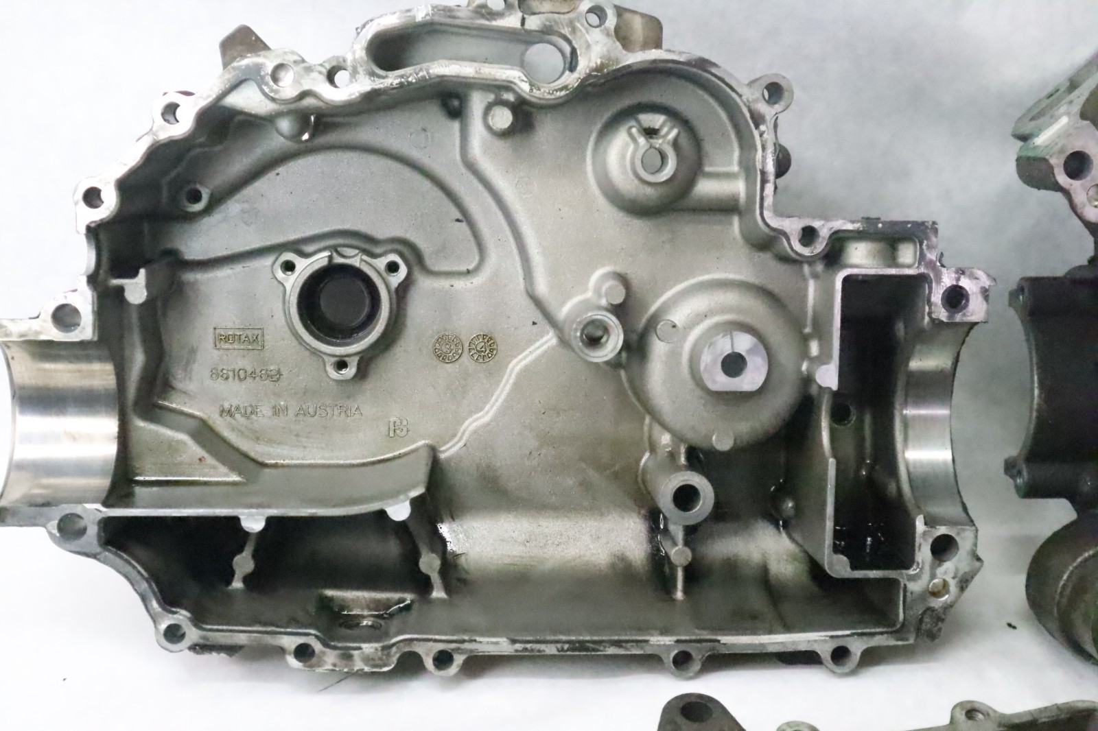Can-Am 2003-2015 Outlander 400 Engine Cases Crankcase 420296761 - Image 6