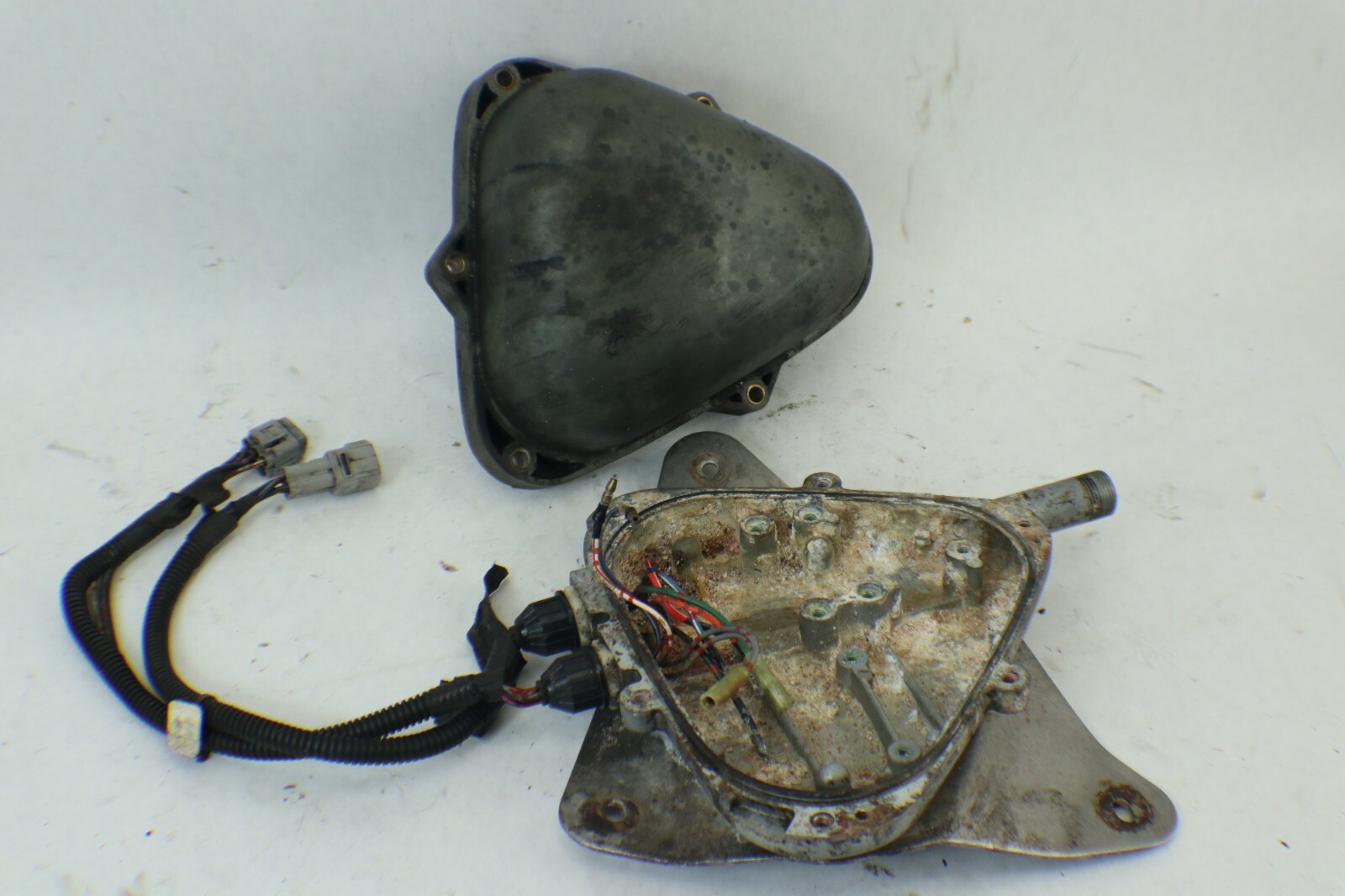 97 98 KAWASAKI 1100 ZXI STS STX ELECTRIC TRIM MOTOR CASE COVER 21174-3703 - Image 4