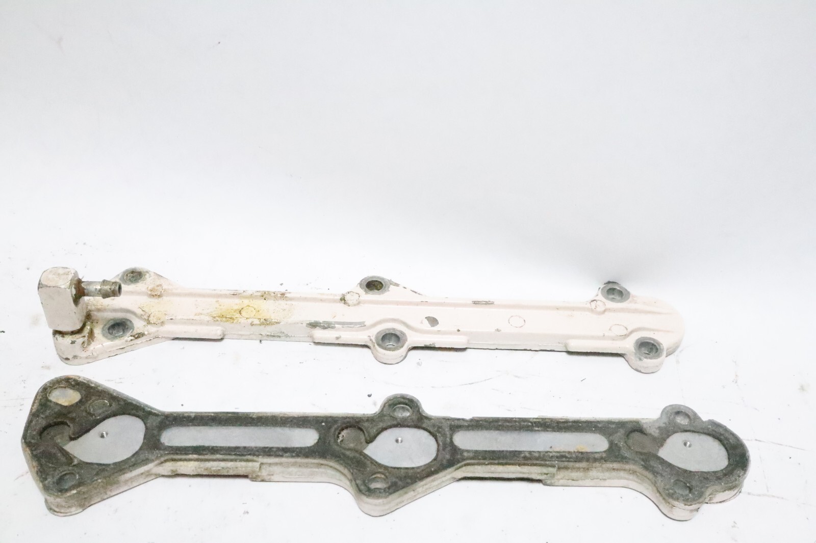 817787A 1 F2A404757 Force 70 85 90 Hp Outboard Cylinder Drain Reed Plate & Cover - Image 5