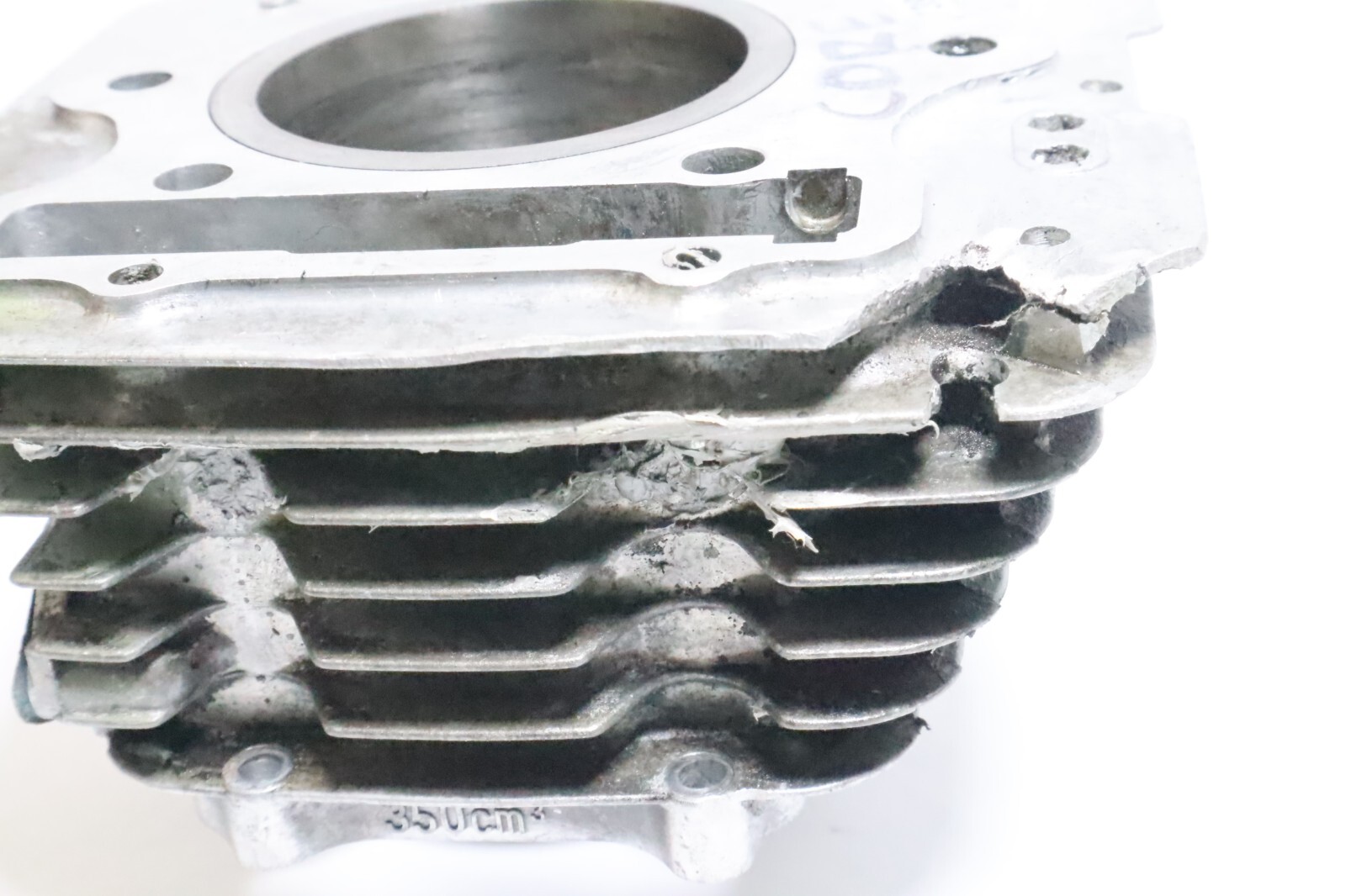 1986 Honda Fourtrax 350 Cylinder 12100-HA7-670 - Image 4