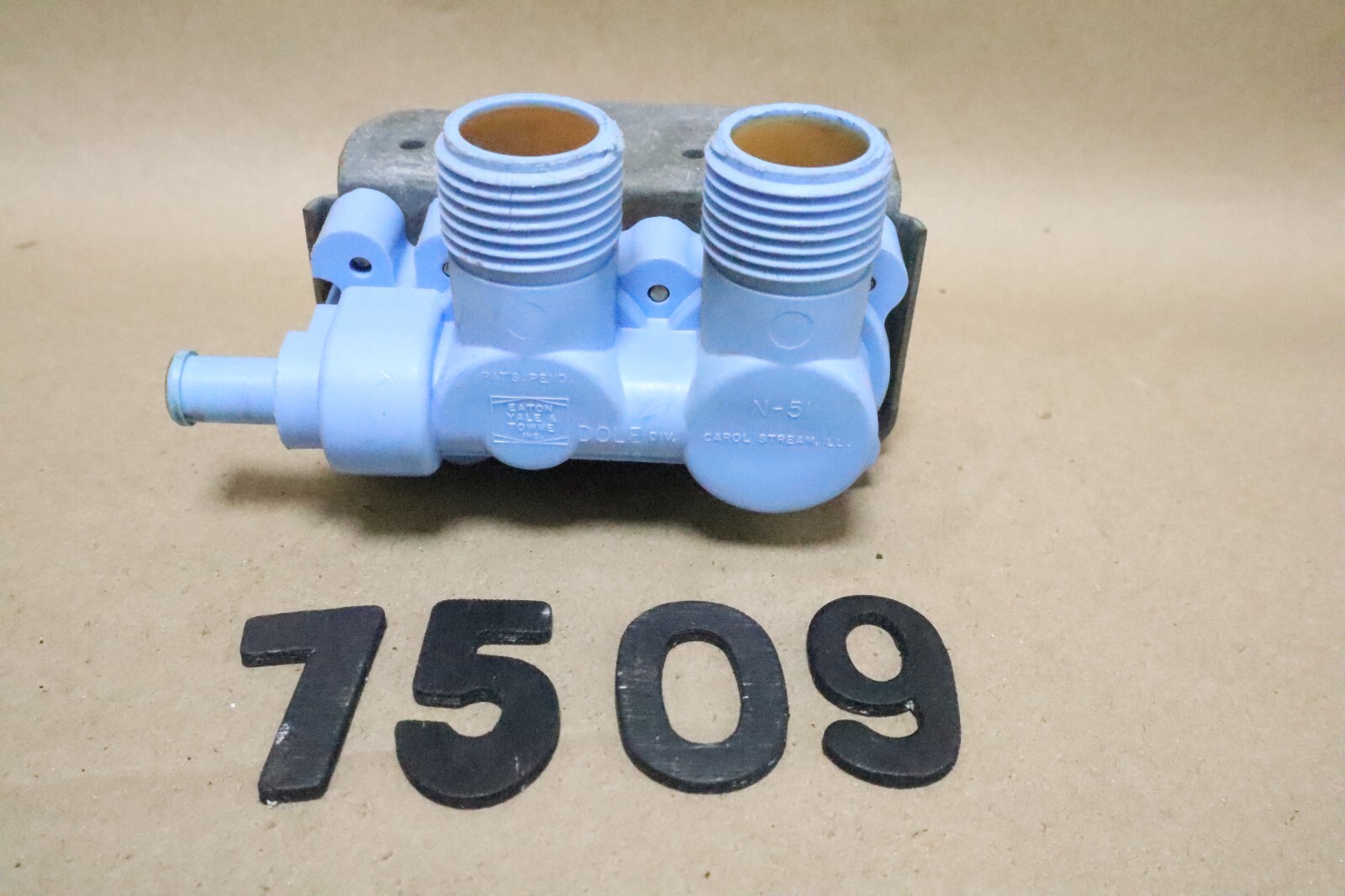 Robertshaw Water Inlet Valve Part # 2-03177-4 - Image 2