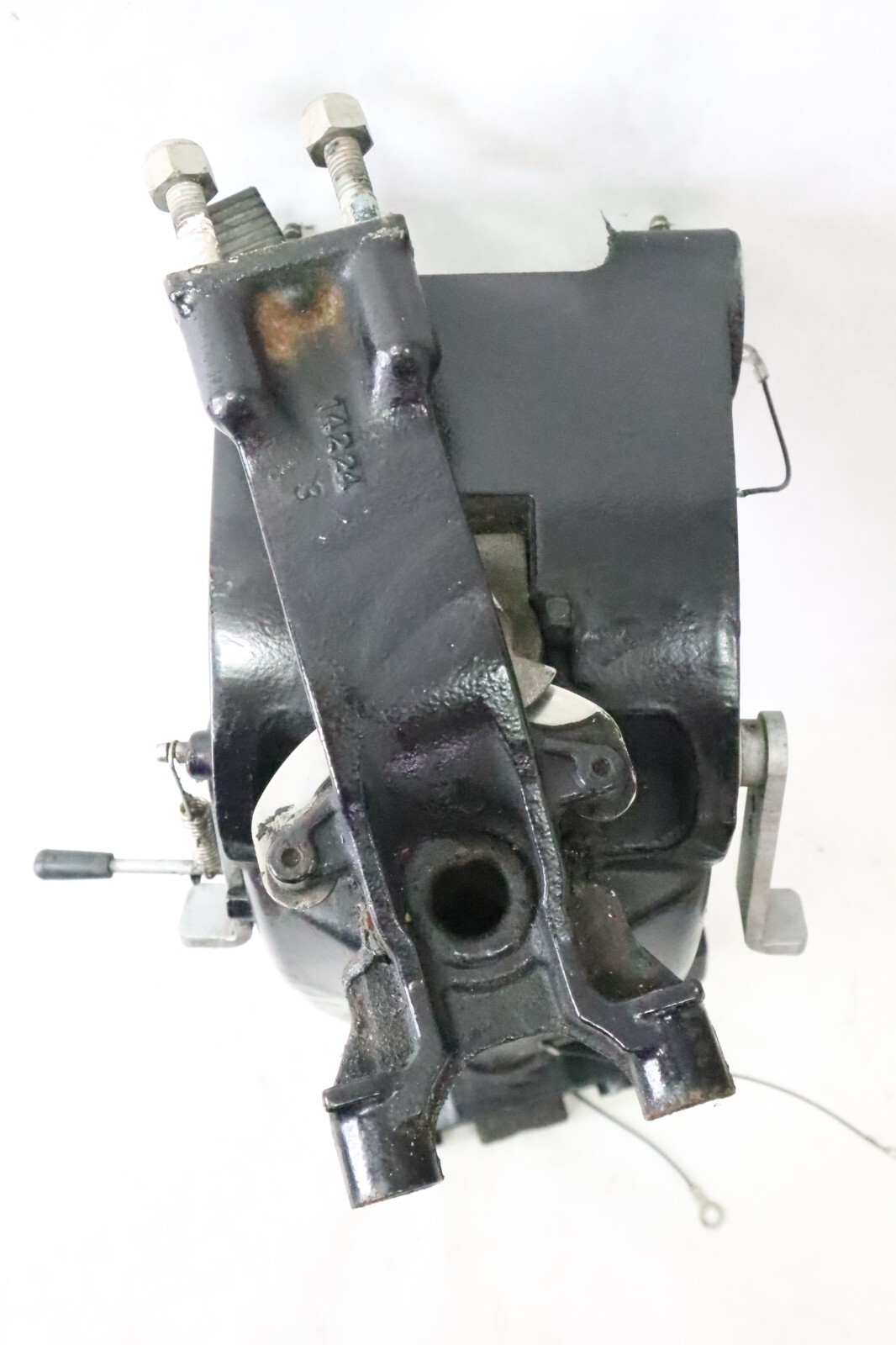 2010-2022 Nissan 25 30 HP mfs30b 4 Stroke Swivel Bracket Assembly PN 3AEQ623103 - Image 3