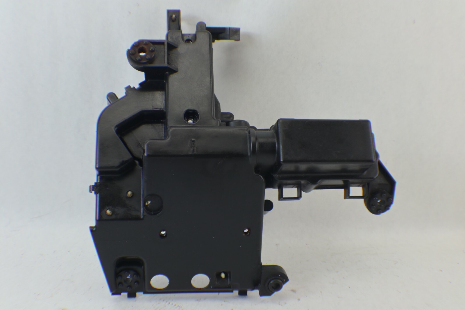 ELECTRICAL BRACKET YAMAHA 225-250-300 HPDI 60V-81948-00-00 - Image 16