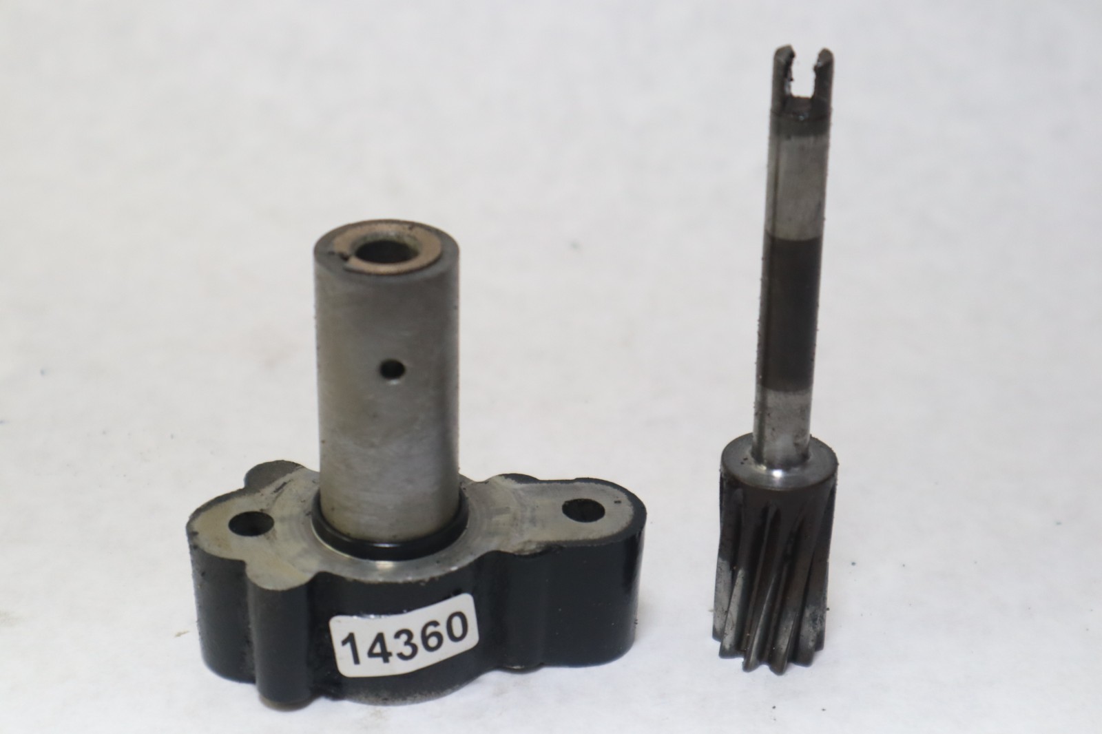 430204 Driven Gear & Adapter Assy 1988 & Up 65-125 Hp Mercury Mariner Outboard - Image 4
