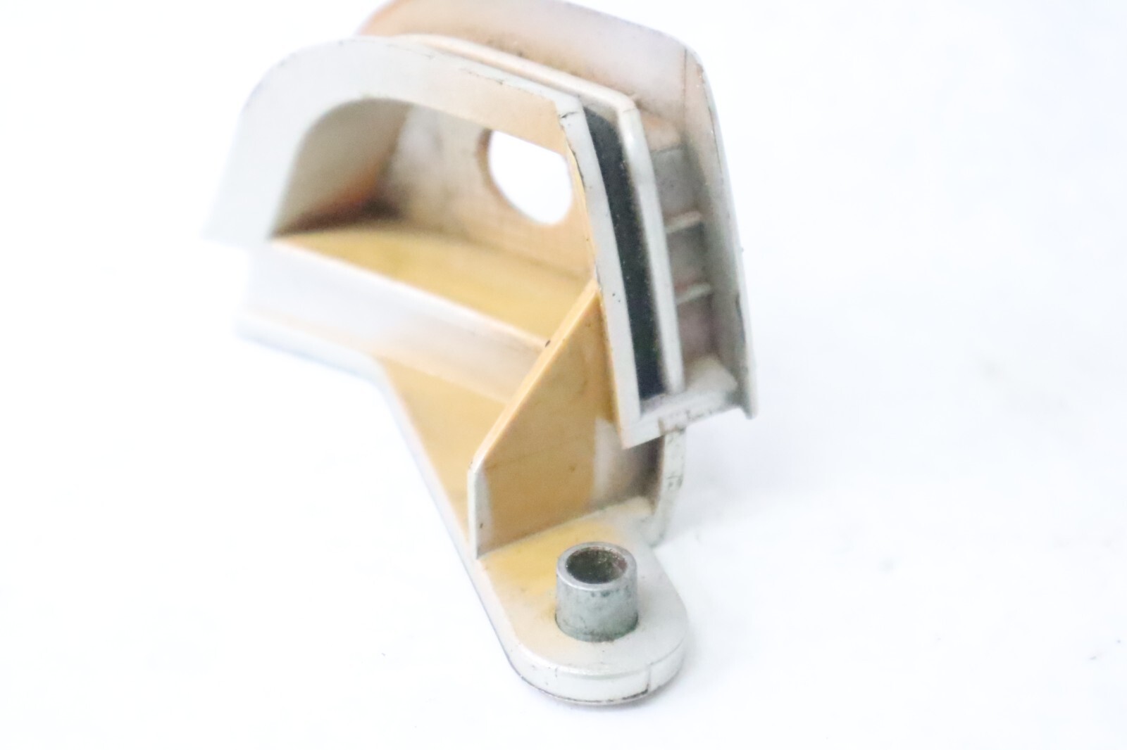 Honda bf 75 90 hp 4 stroke outboard MAINTENANCE plug cover 63347-ZY9-010ZA - Image 17