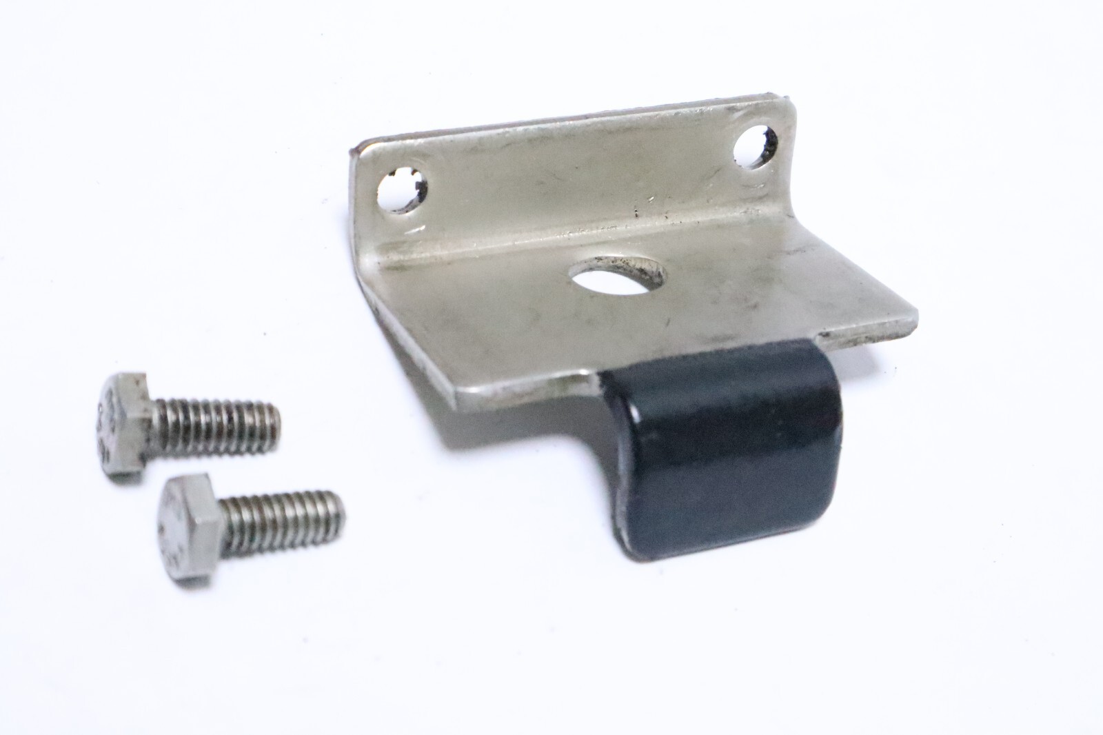 COWL RETAINER MERCURY TRACKER FORCE 35-125 HP 2 STROKE F663480-1 - Image 4