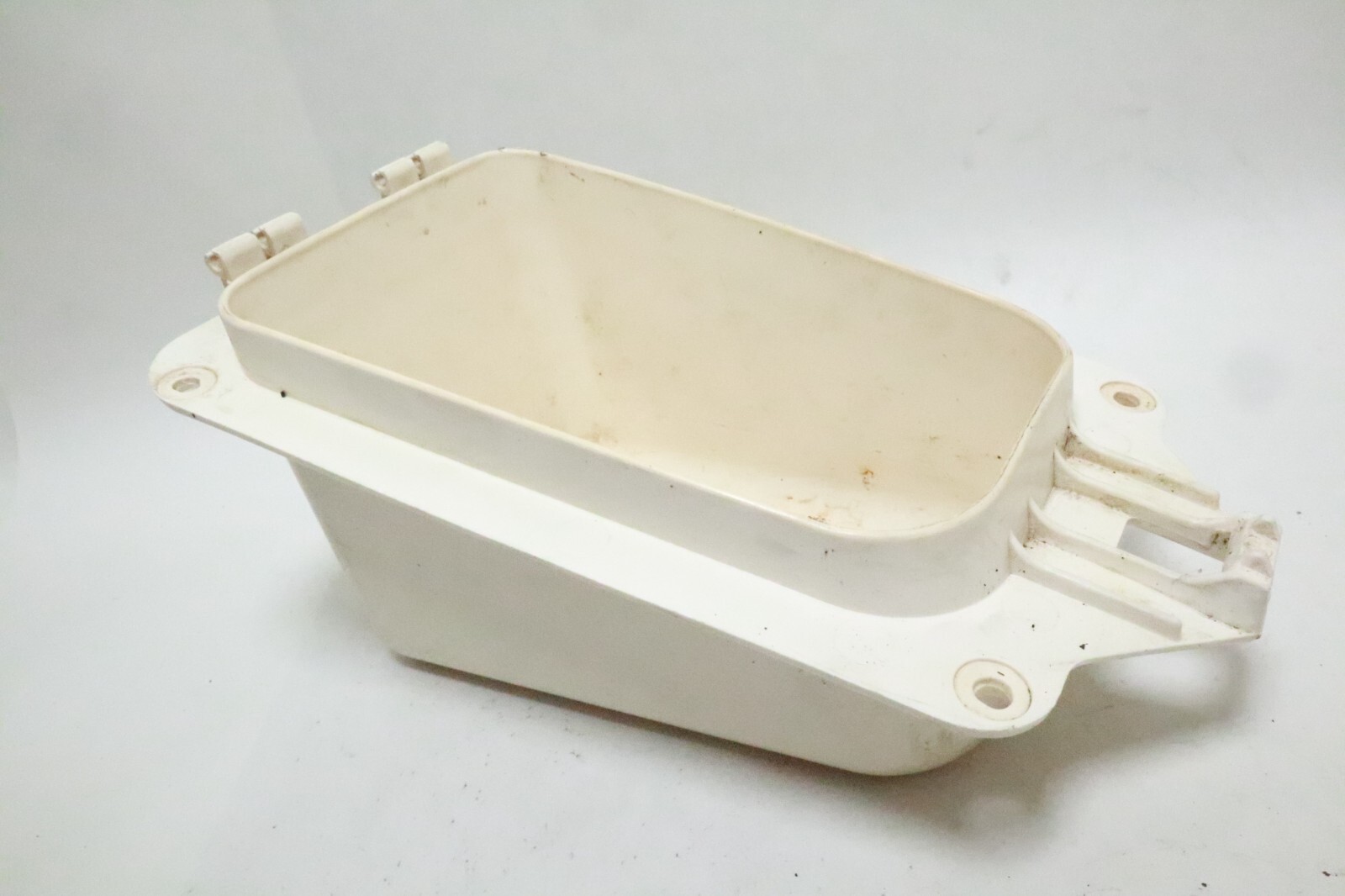 SEA-DOO GTX, 5640 OEM PARTS CENTER GLOVER BOX LOWER SECTION 269 500 257