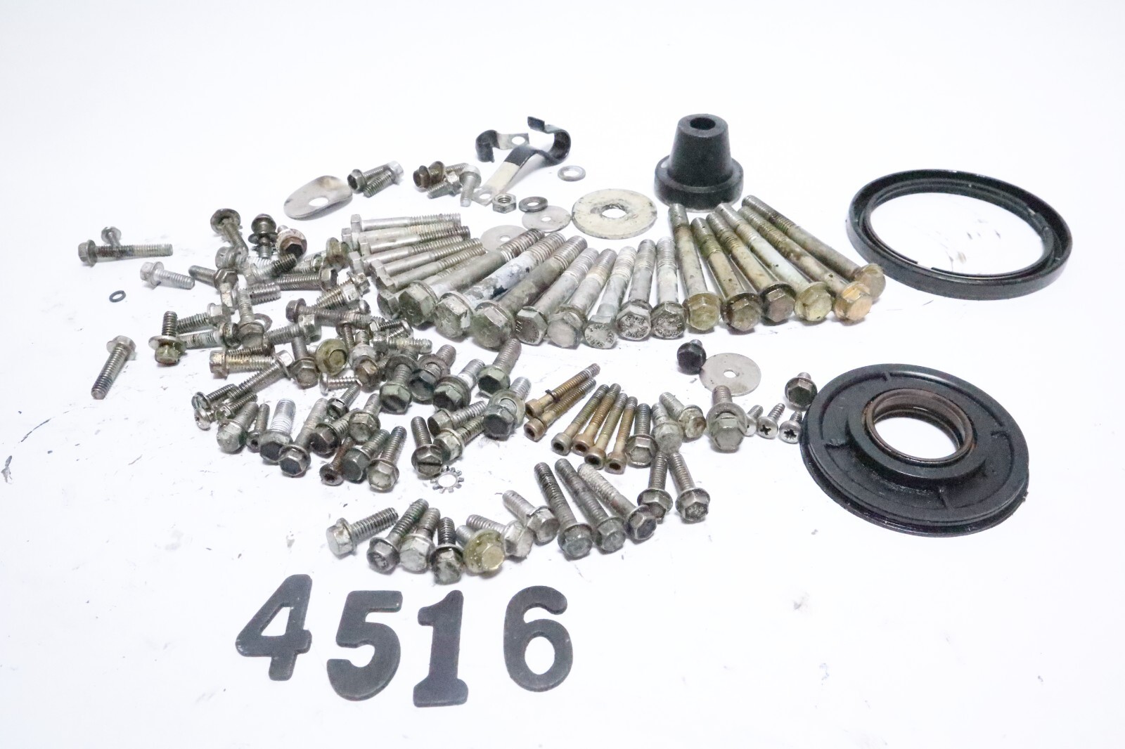 Johnson Evinrude FICHT V4 90 115 HP Mixed Nut Bolt Washer Lot 0586160 - Image 3