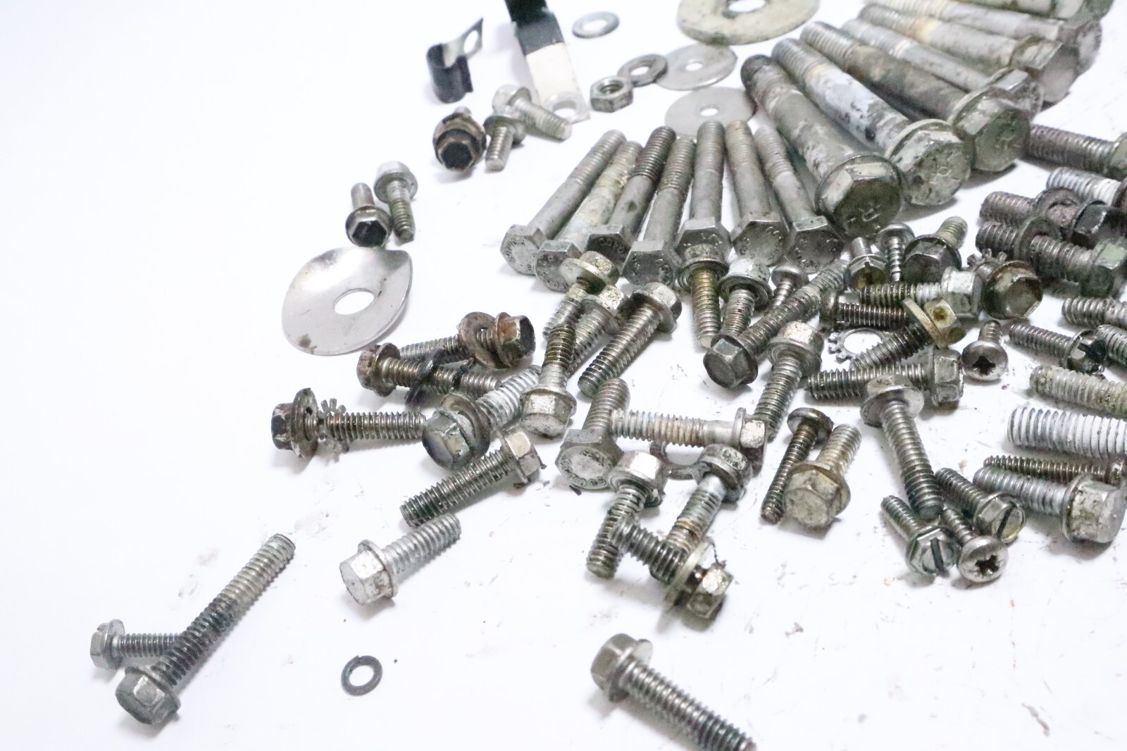 Johnson Evinrude FICHT V4 90 115 HP Mixed Nut Bolt Washer Lot 0586160 - Image 9