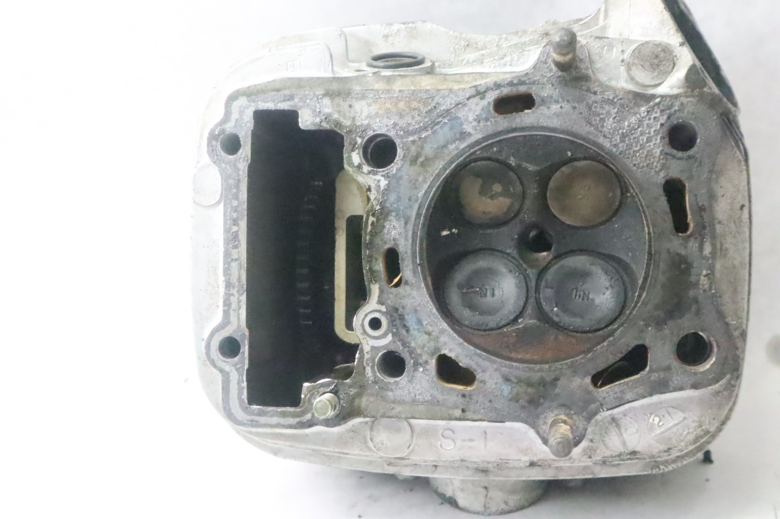 93-00 Suzuki Intruder 800 Oem Rear Engine Top End Cylinder Head & Rocker Assy - Image 29