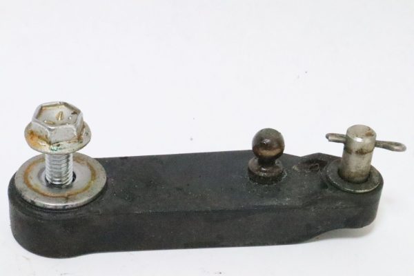 GENUINE OEM SUZUKI  LEVER, THROTTLE NO.1 19121-93J02  USED - Image 3