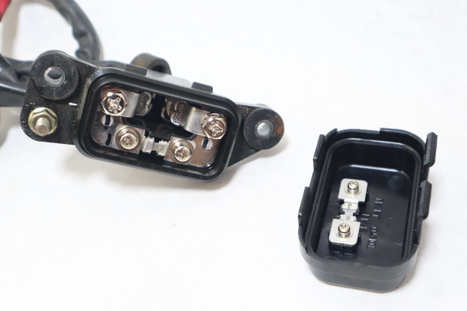 Honda 200HP BF200A altenator fuse 6991749, 32435-ZY3-000 outboard - Image 4