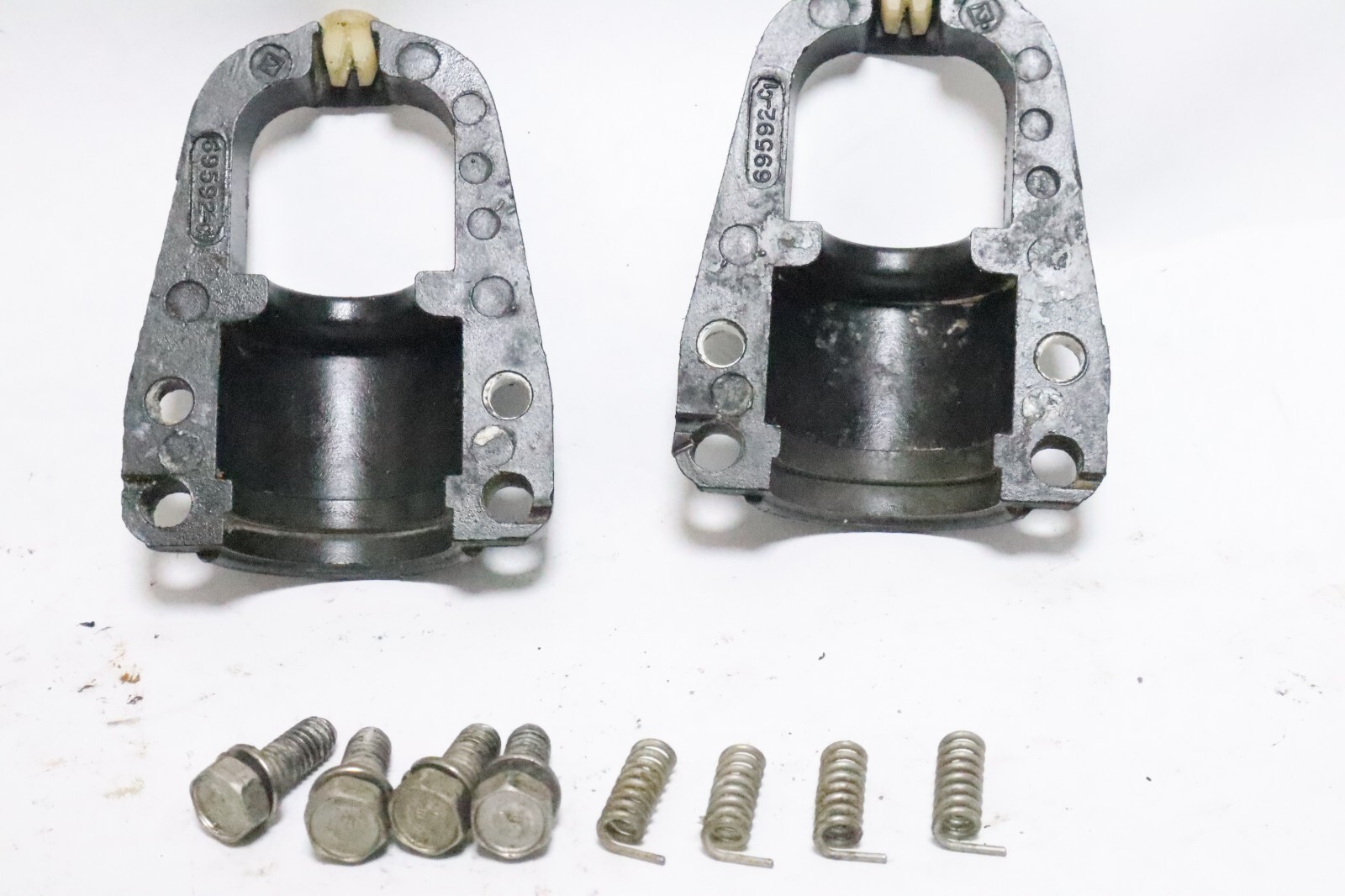 69592 Mercury 50 60 HP Outboard Lower Mount Clamps - Image 7
