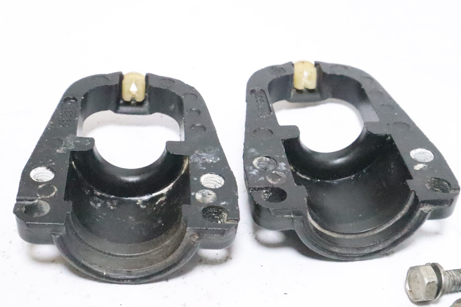 69592 Mercury 50 60 HP Outboard Lower Mount Clamps - Image 9