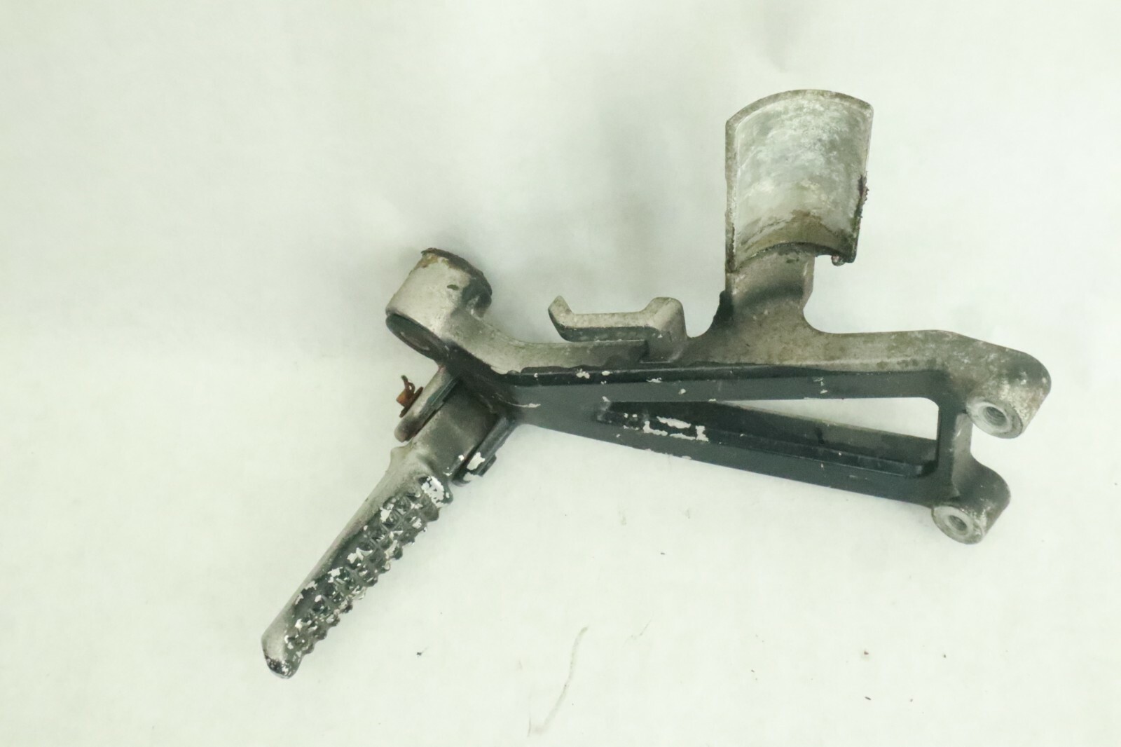 95-98 HONDA CBR600 F3 Right Passenger Peg Bracket - Image 4