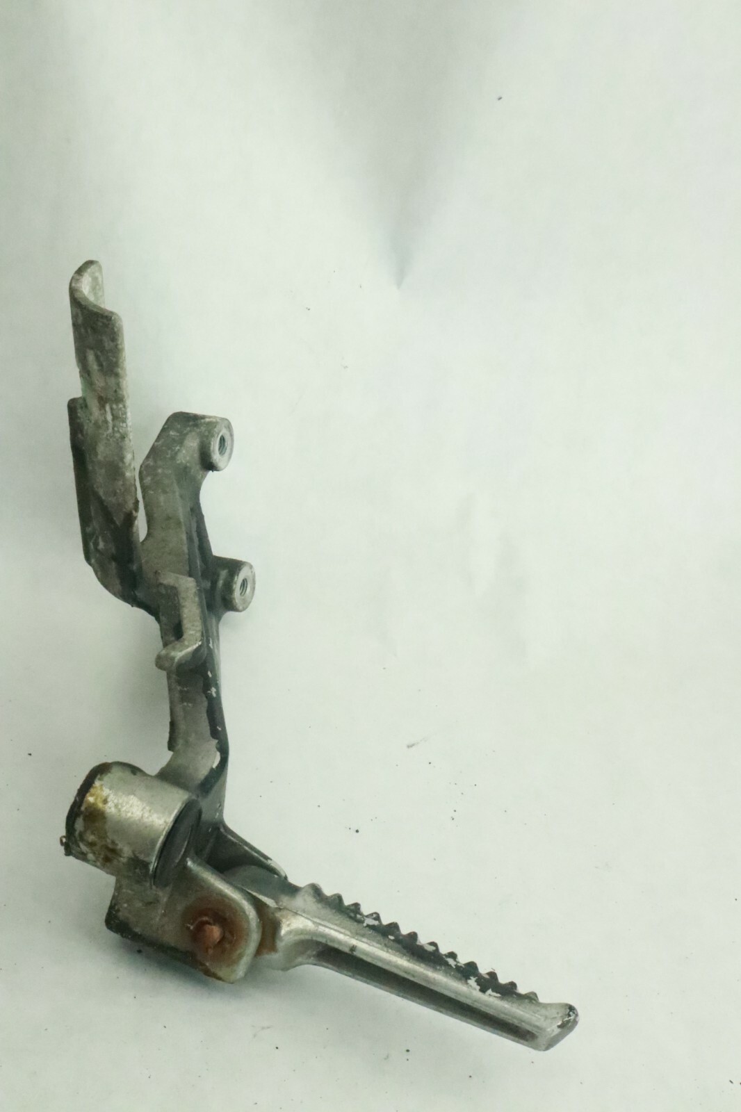 95-98 HONDA CBR600 F3 Right Passenger Peg Bracket - Image 6
