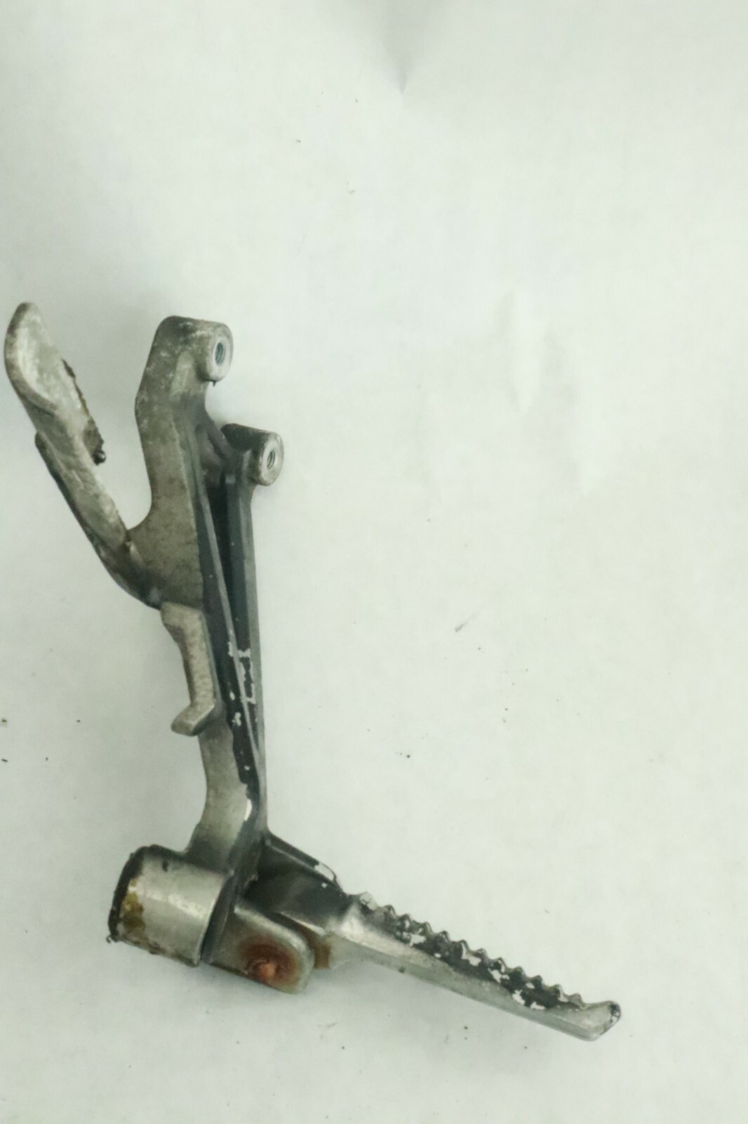 95-98 HONDA CBR600 F3 Right Passenger Peg Bracket - Image 7