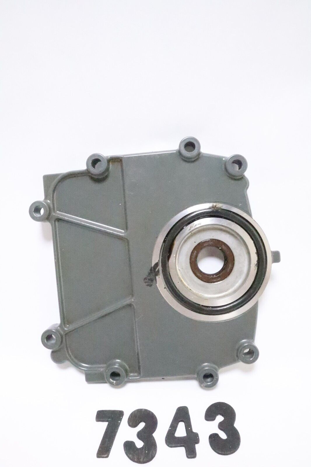 Suzuki Mount Oil Seal Cover 51122-96j00 USED - Image 2