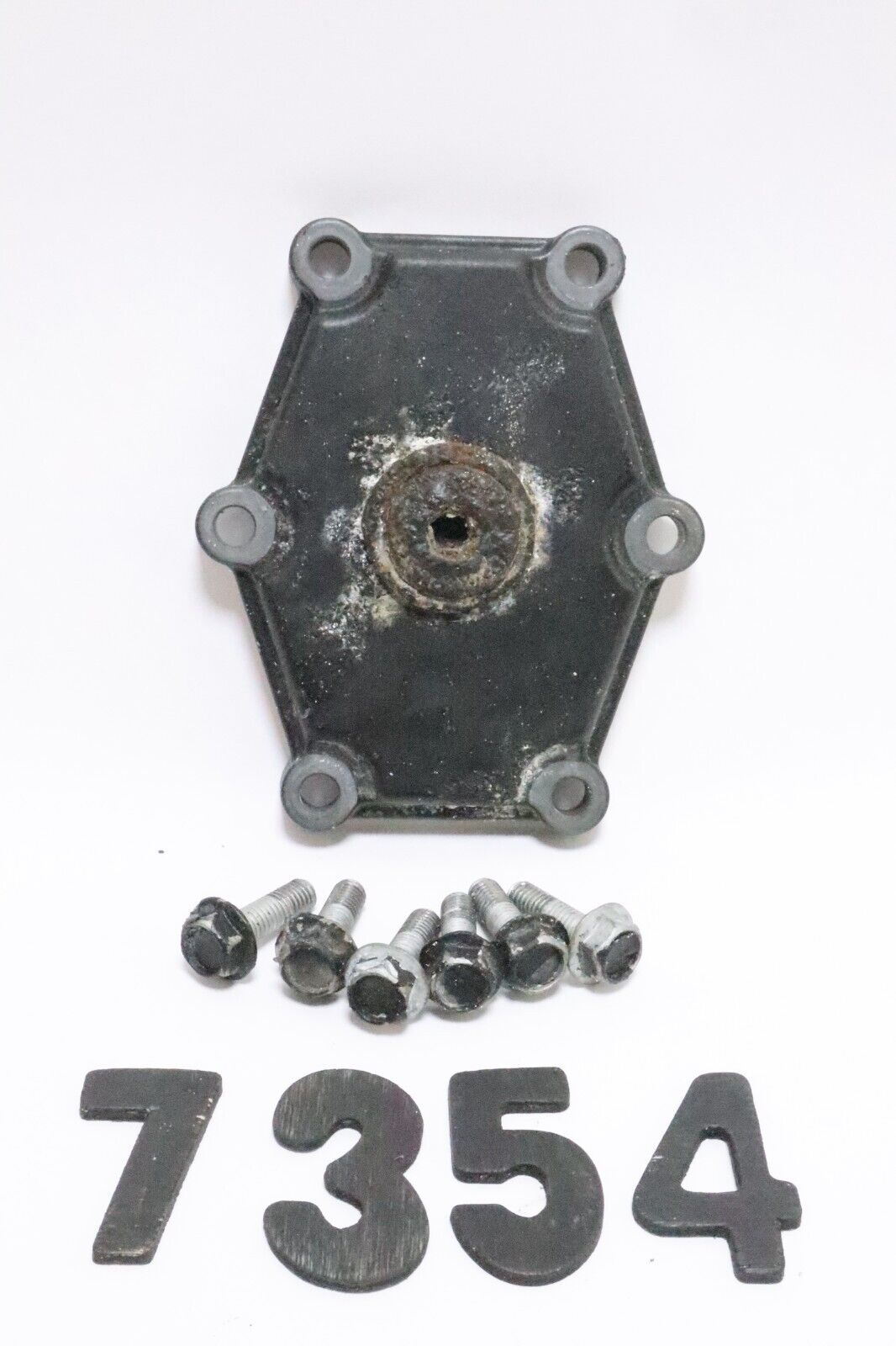 Suzuki DF 150 175 200 HP egine holder Water Jacket Cover 51161-96J00-0EP USED