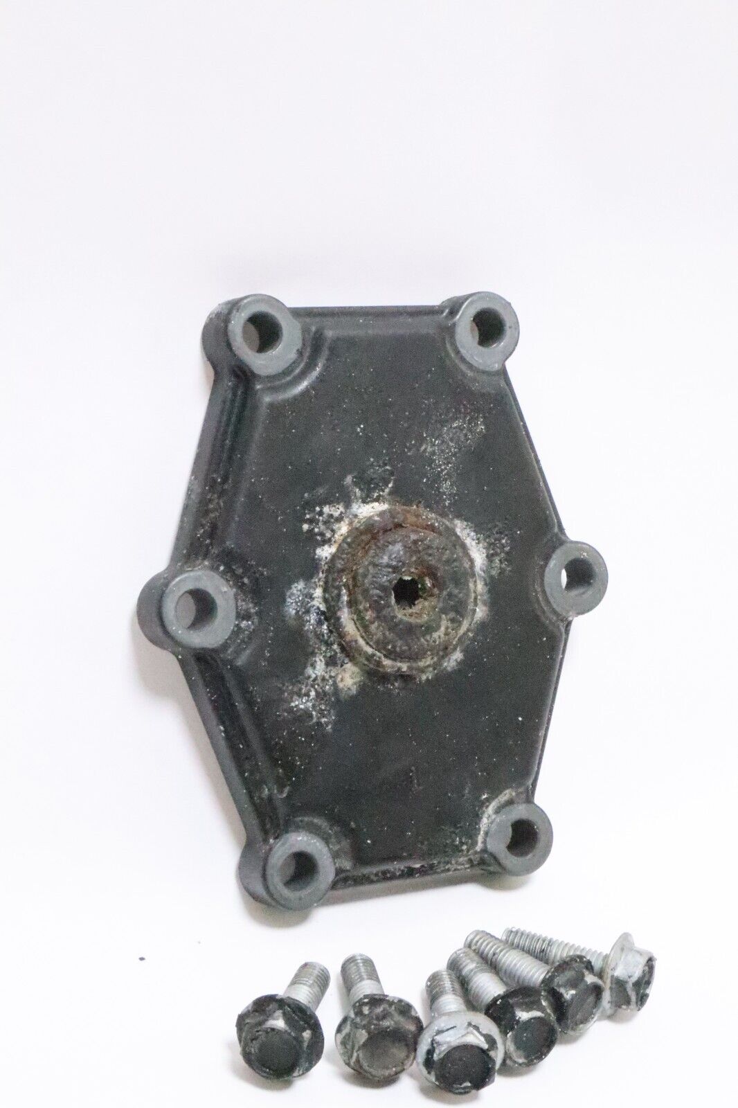 Suzuki DF 150 175 200 HP egine holder Water Jacket Cover 51161-96J00-0EP USED - Image 2