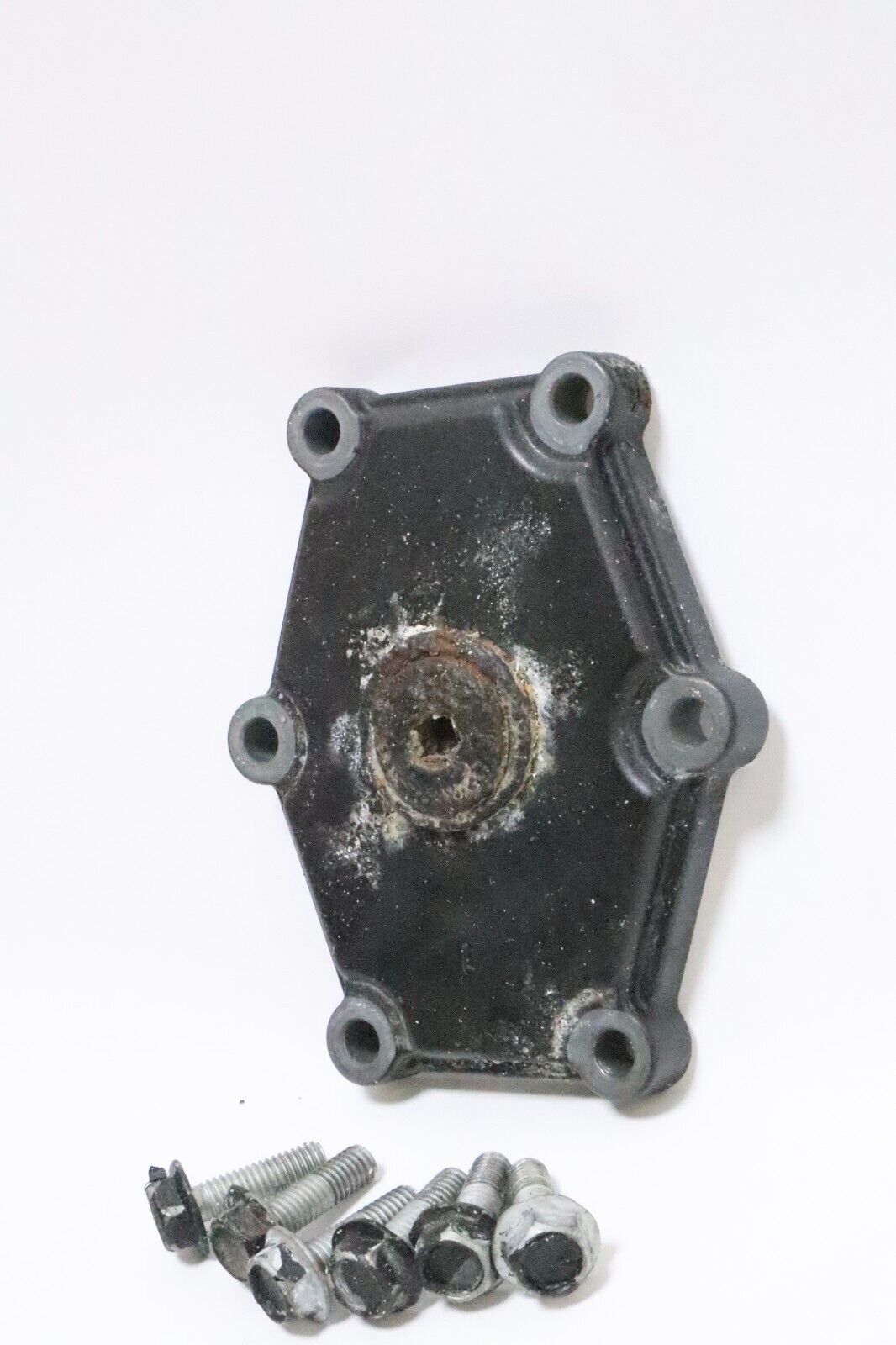 Suzuki DF 150 175 200 HP egine holder Water Jacket Cover 51161-96J00-0EP USED - Image 3