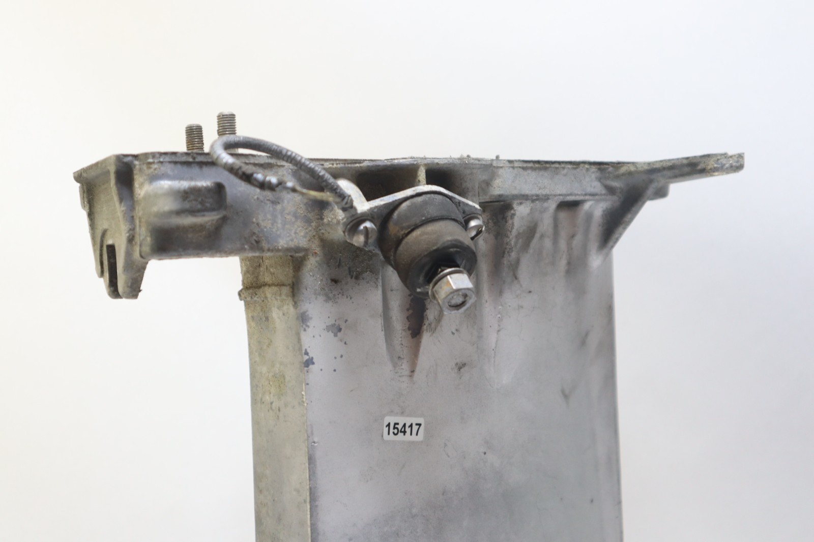 1976 Johnson Evinrude 40 HP Exhaust Driveshaft Housing Assembly Leg 0384554 OMC - Image 3