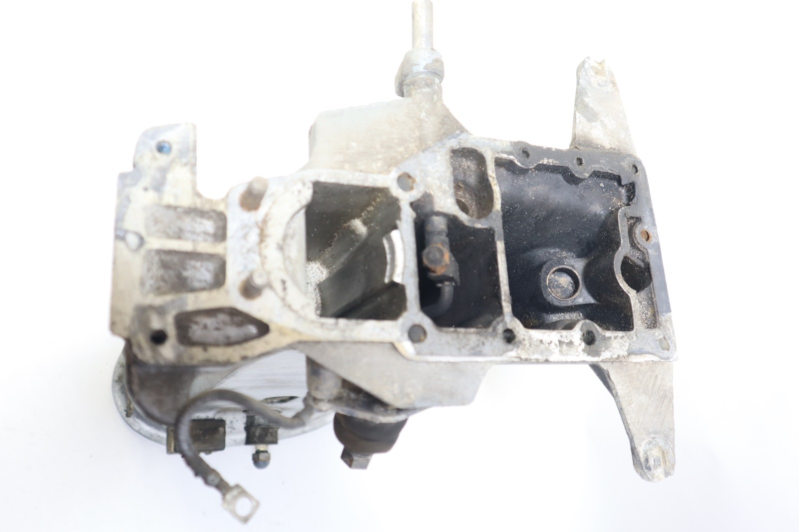 1976 Johnson Evinrude 40 HP Exhaust Driveshaft Housing Assembly Leg 0384554 OMC - Image 7