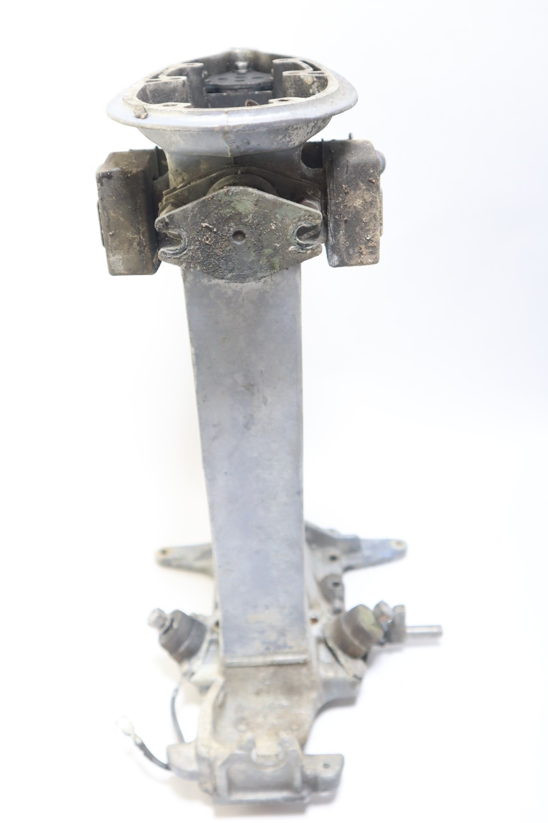 1976 Johnson Evinrude 40 HP Exhaust Driveshaft Housing Assembly Leg 0384554 OMC - Image 14