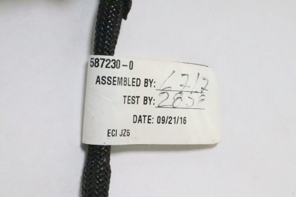 EVINRUDE ETEC G2 JOHNSON 587230-0 HARNESS  USED - Image 2